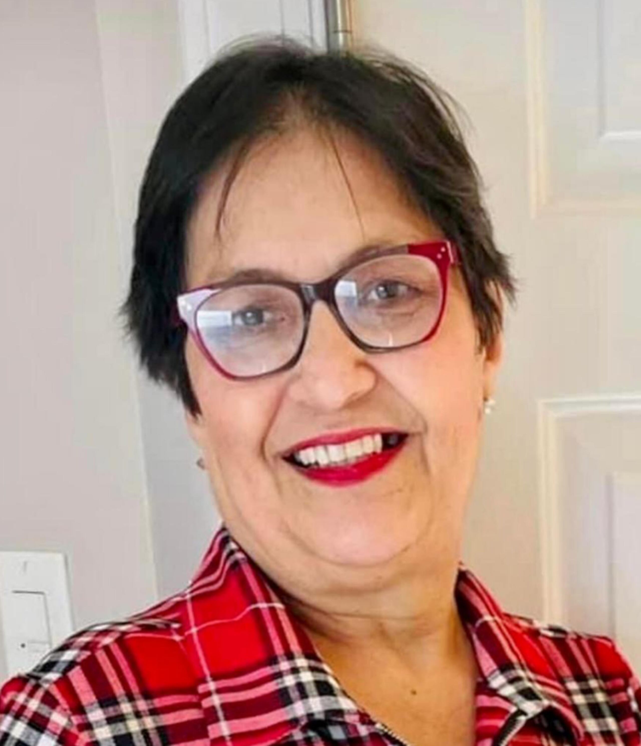 El caso fue sometido por expediente con prueba circunstancial y evidencia recopilada ante la ausencia de testigos. En la foto, la víctima Ivette Vélez Flores.