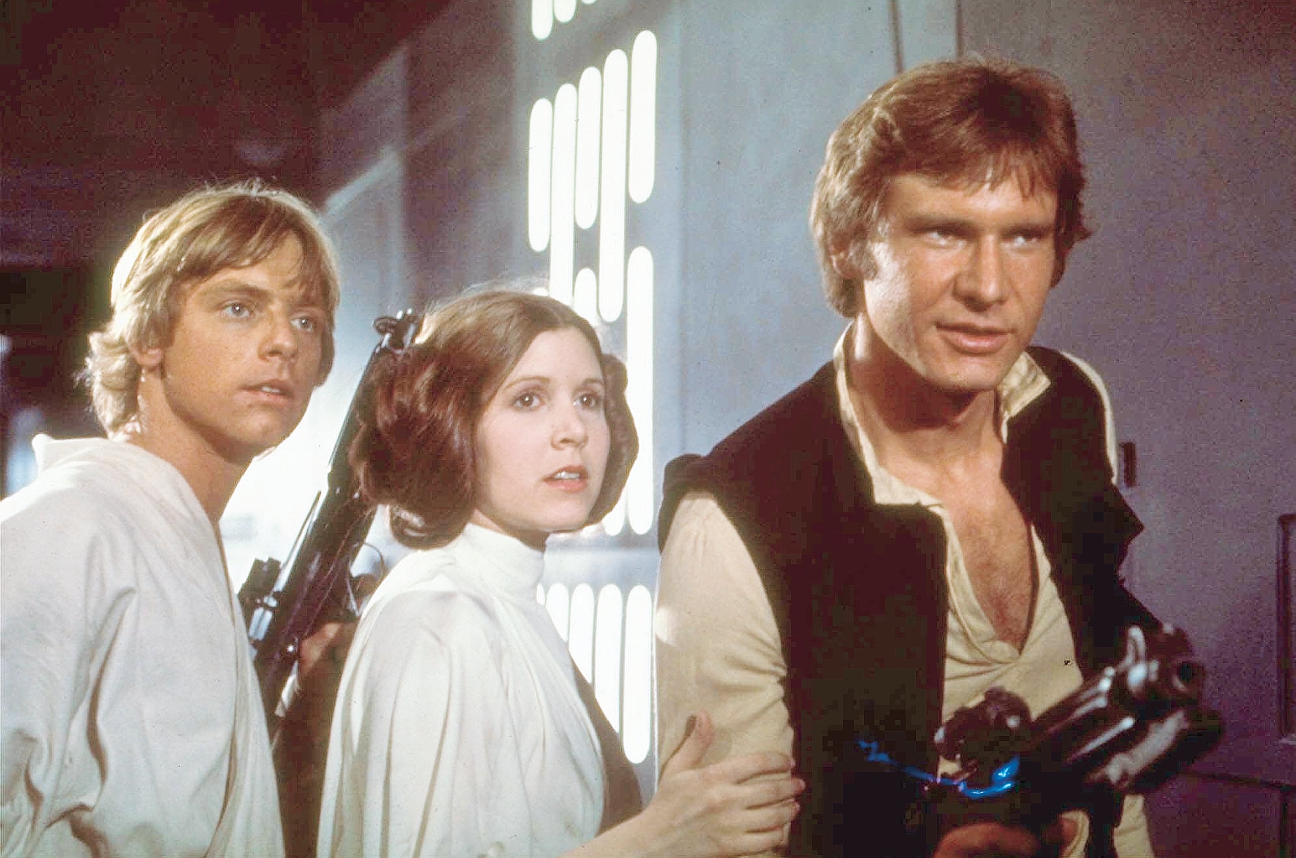 Desde su debut en 1977, Star Wars ha cautivado a millones de fanáticos en todo el mundo, convirtiéndose en una de las sagas cinematográficas más influyentes de todos los tiempos.