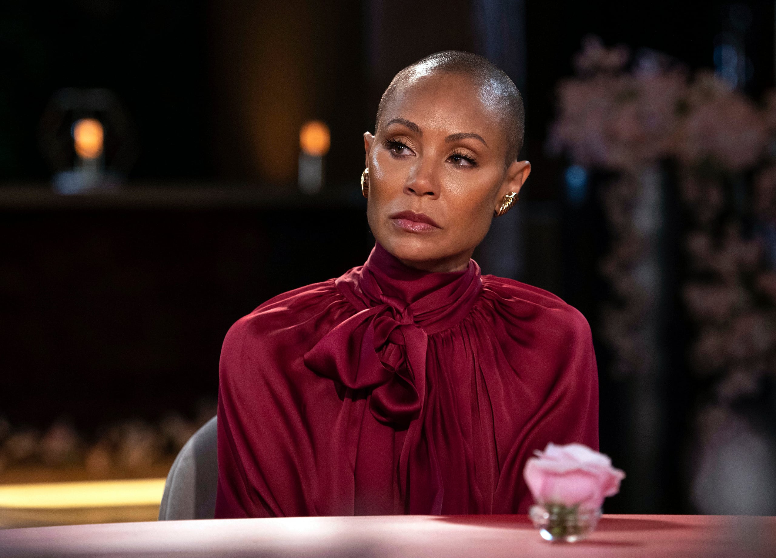 Jada Pinkett Smith en un episodio de su serie "online" "Red Table Talk".