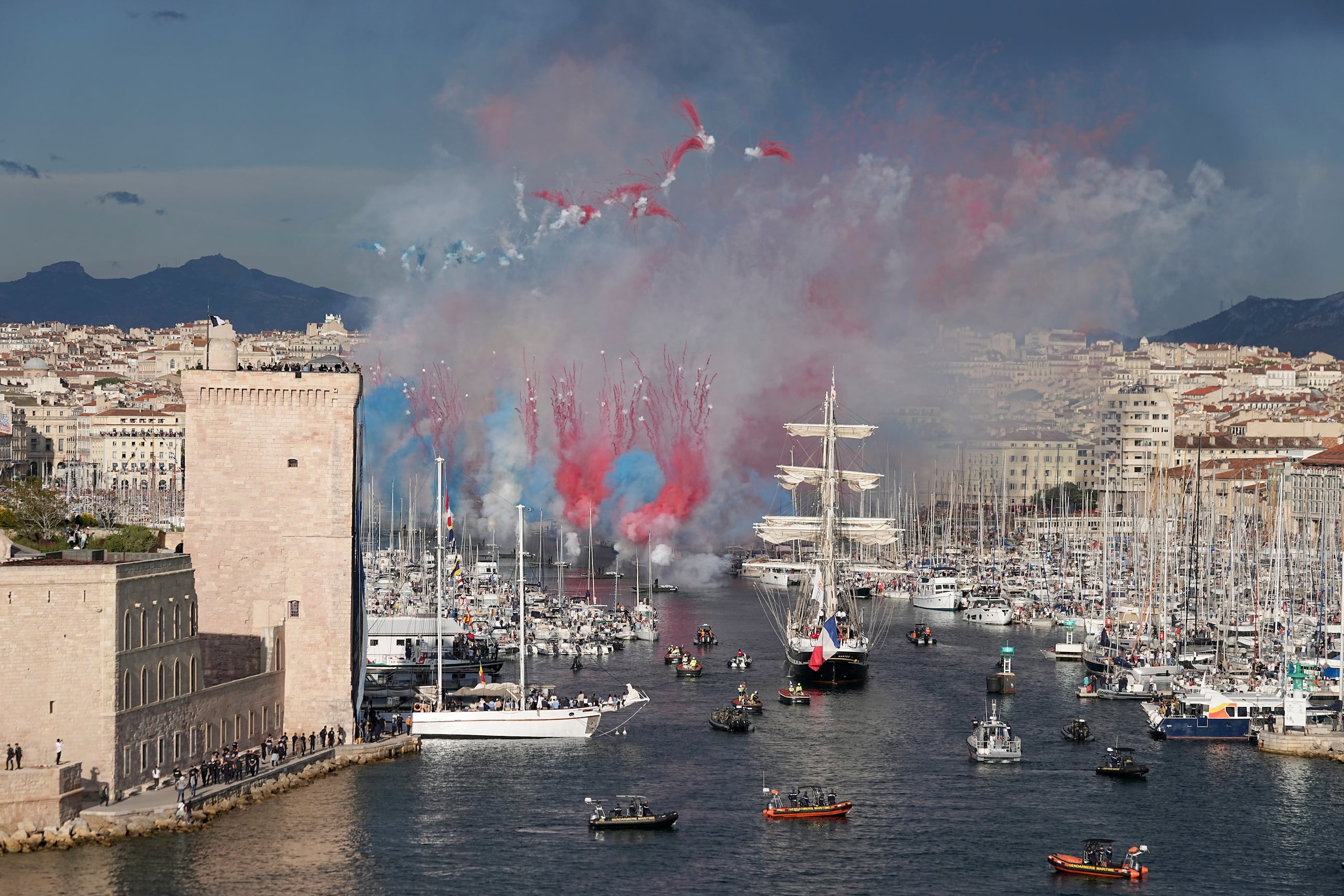 La llegada supone el inicio del recorrido de la antorcha por toda Francia hasta llegar a la sede las Olimpiadas 2024, la ciudad de París.