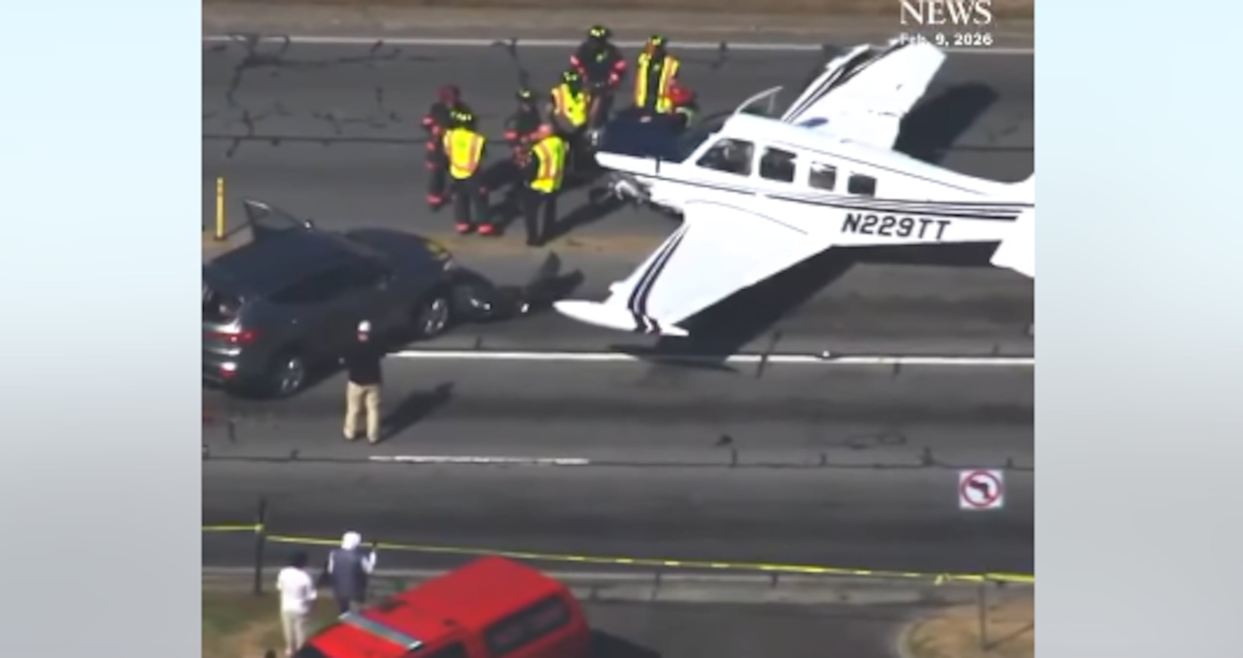 Avioneta aterrizó en plena carretera en Georgia