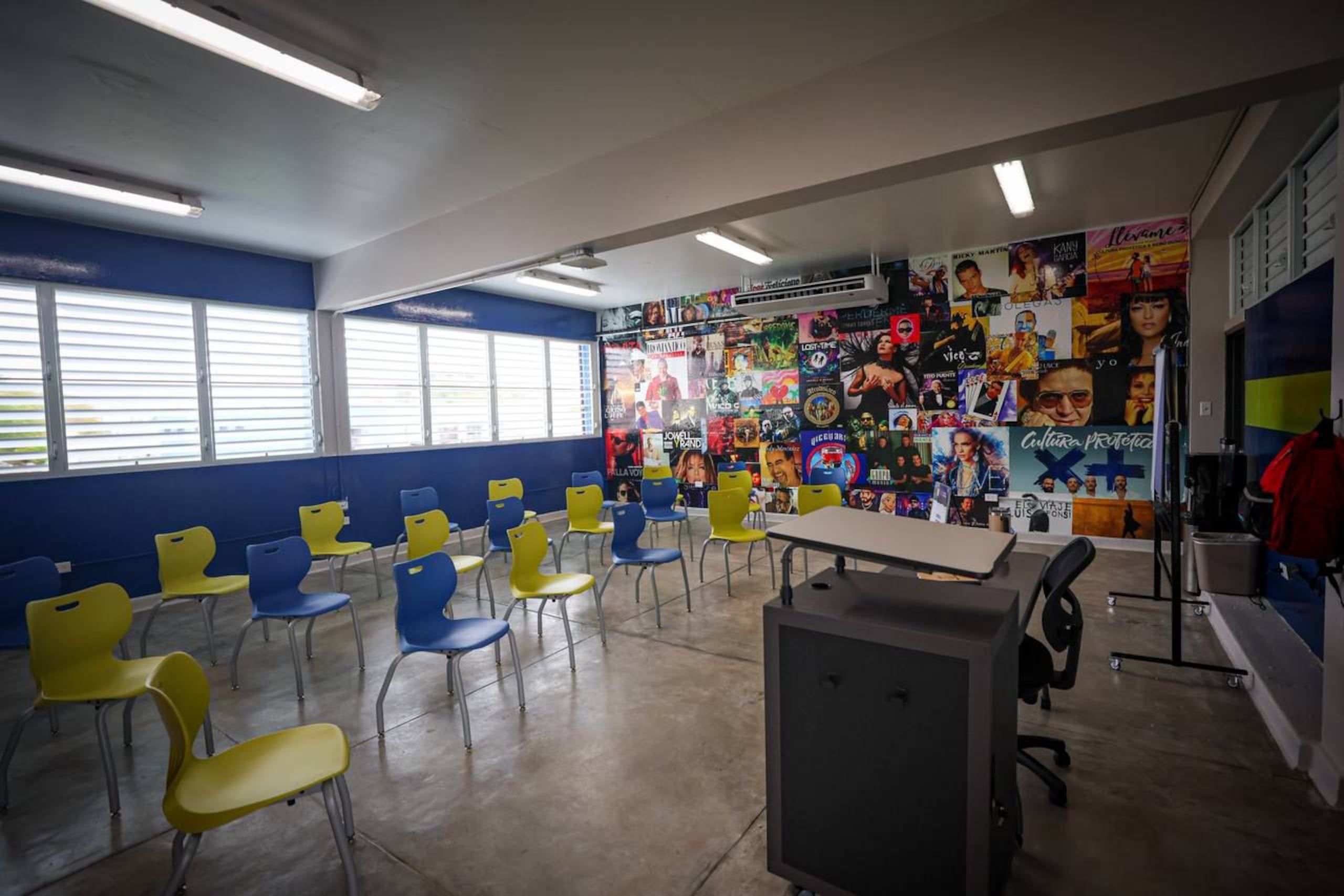 Cuenta con áreas amplias y acondicionadas.