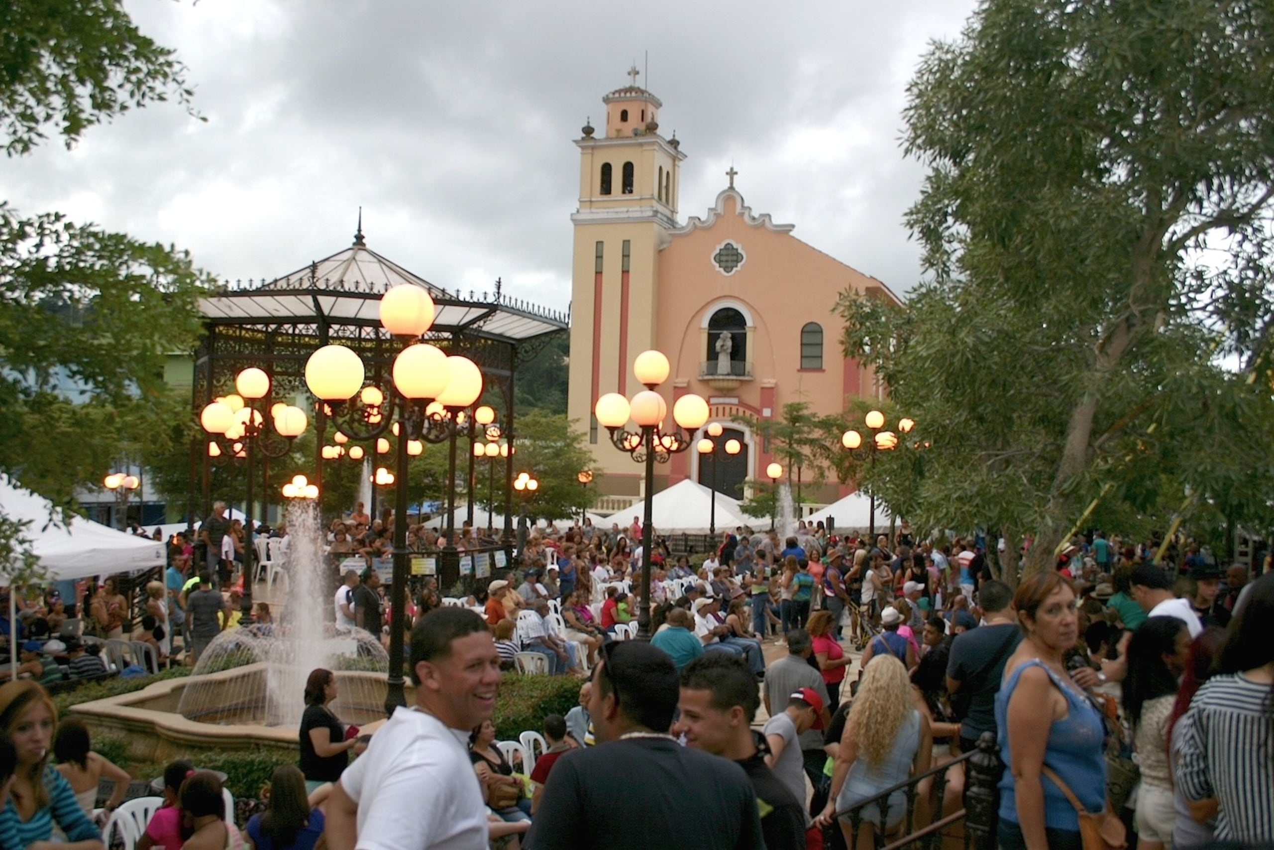 Archivo
entre 2024 y 2024.Barranquitas, por ejemplo, fue el pueblo que menos niños y jóvenes de entre 0 a 17 años perdió, con un 8.6%. Pero también figura entre los municipios que más adultos mayores ganaron, con un aumento de 17.1%.