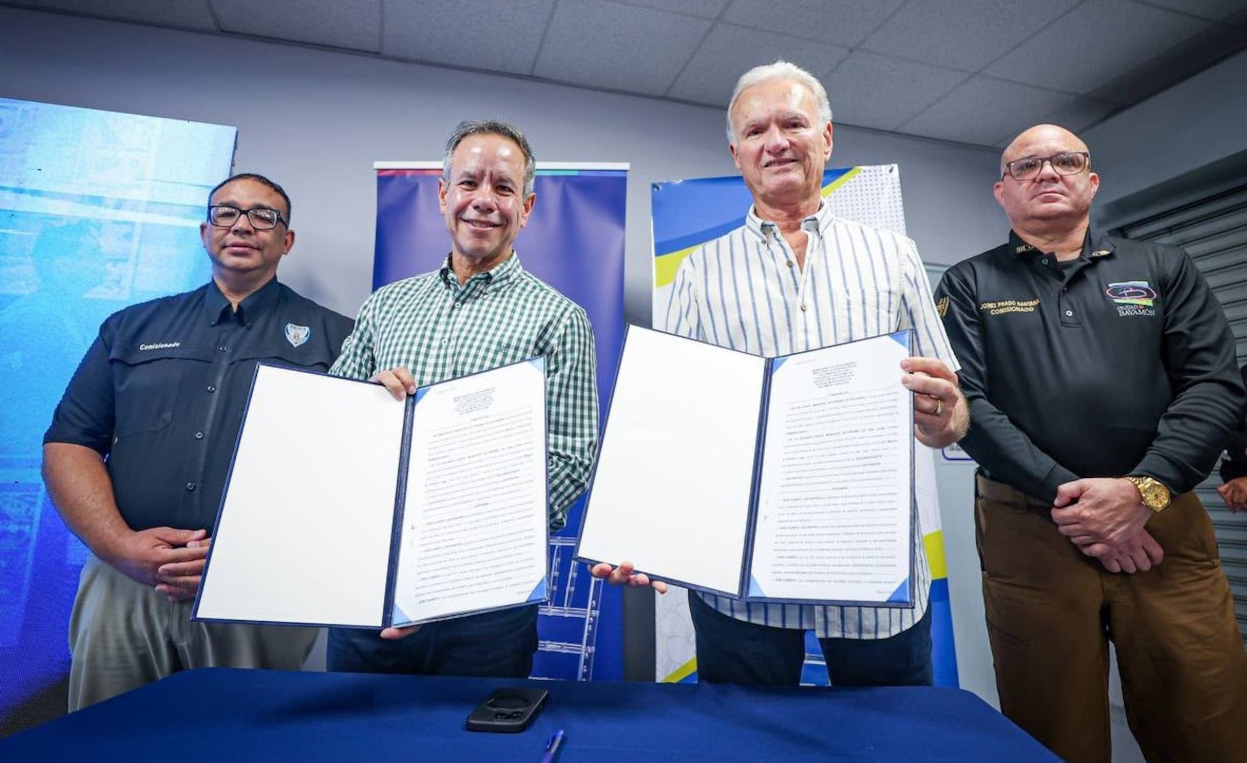 Los alcaldes de San Juan y Bayamón, Miguel Romero Lugo y Ramón Luis, Rivera, hijo, respectivamente anunciaron el acuerdo colaborativo el domingo.