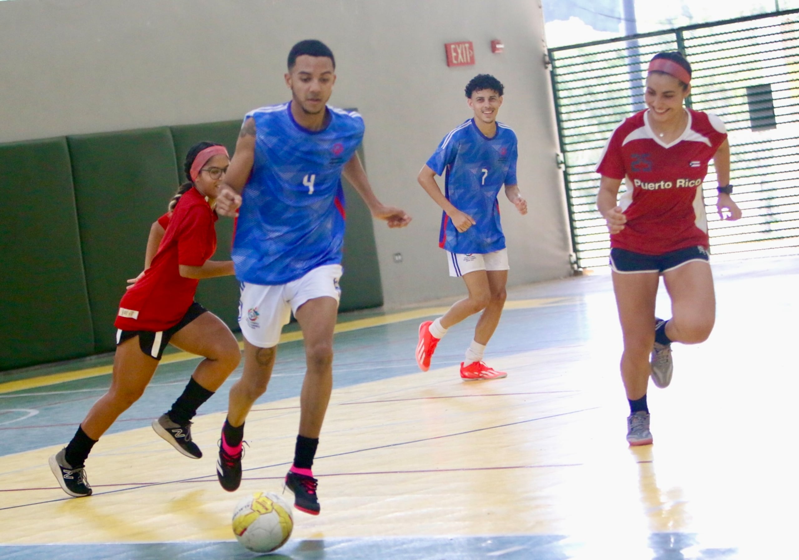 El grupo, que alcanza los 50 atletas en 10 disciplinas deportivas, se reunió en Bayamón para sacarle provecho a las instalaciones disponibles para practicar y foguear.