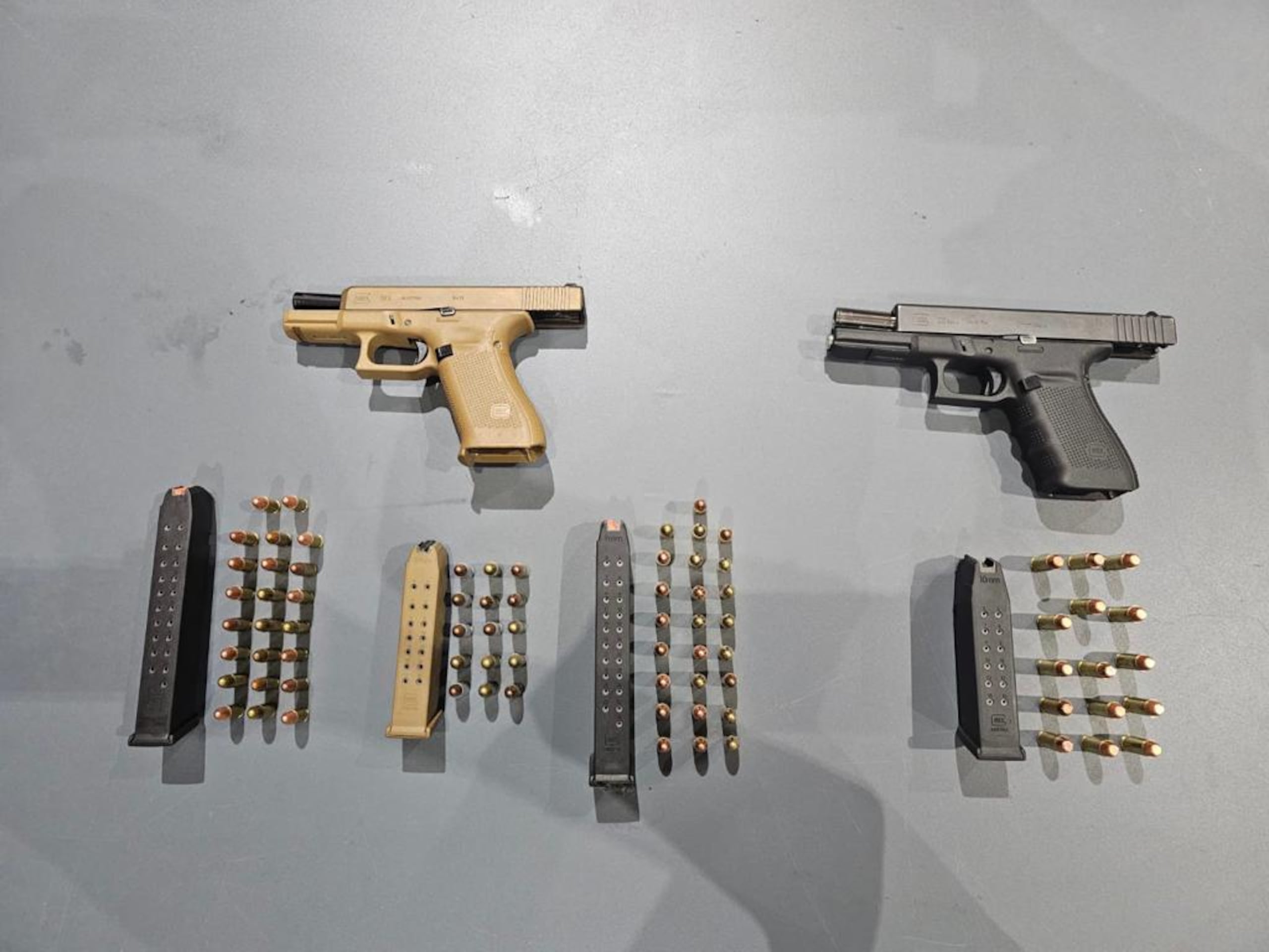 Armas y municiones ocupadas a presuntos integrantes de la organización criminal FARC el 8 de agosto  de 2023.