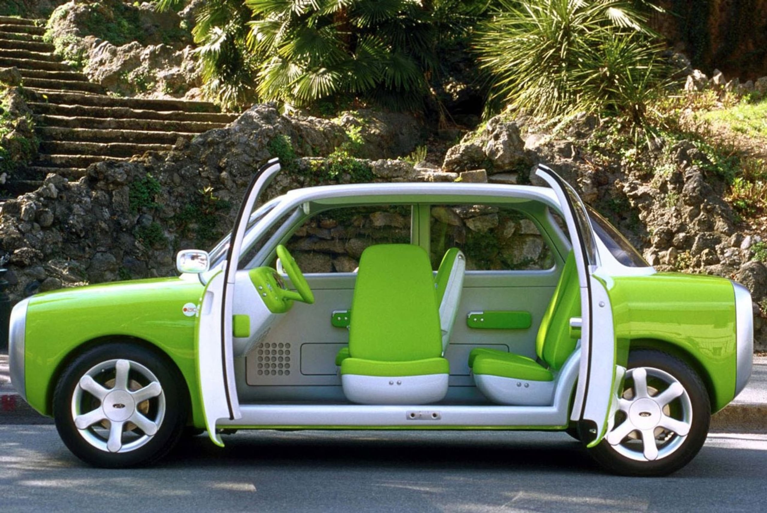 El Ford 021C, presentado en el Tokyo Motor Show de 1999 jamás llegó a producción.