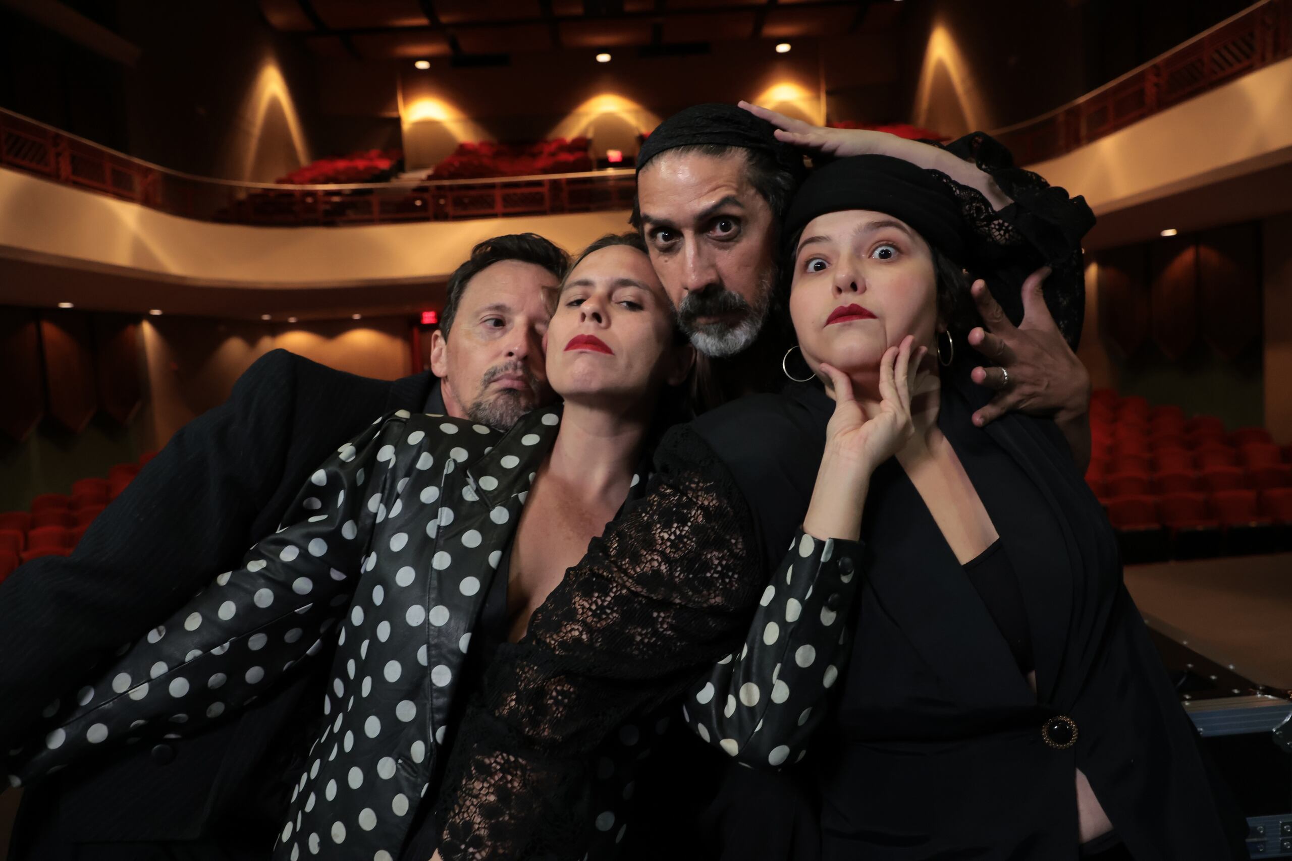 Los actores aprovecharán la comedia física y el cine para narrar la irreverente historia de Kabrera y su esfuerzo por conseguir su nariz de vuelta.