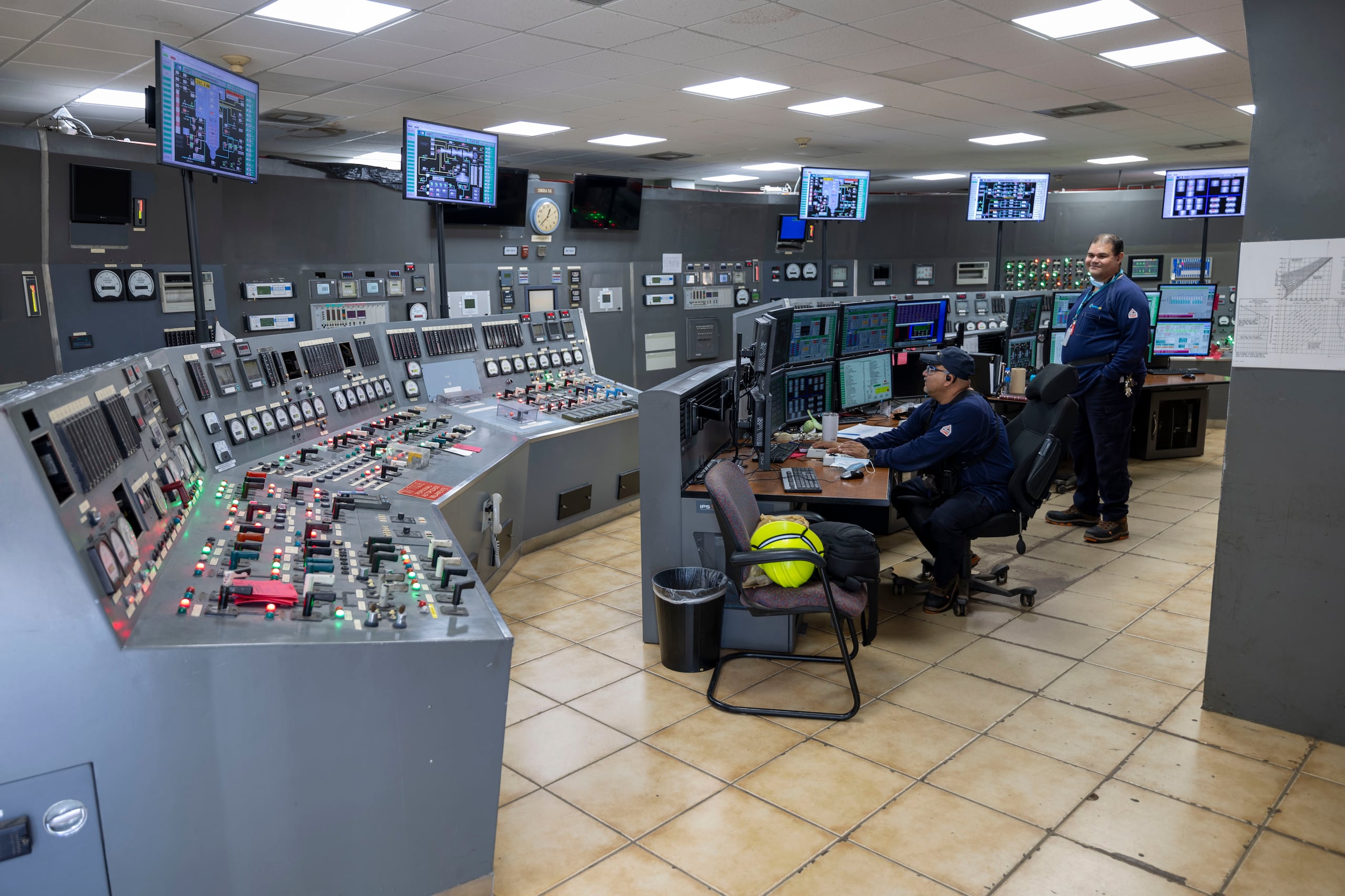 Imagen del área de control de la planta.