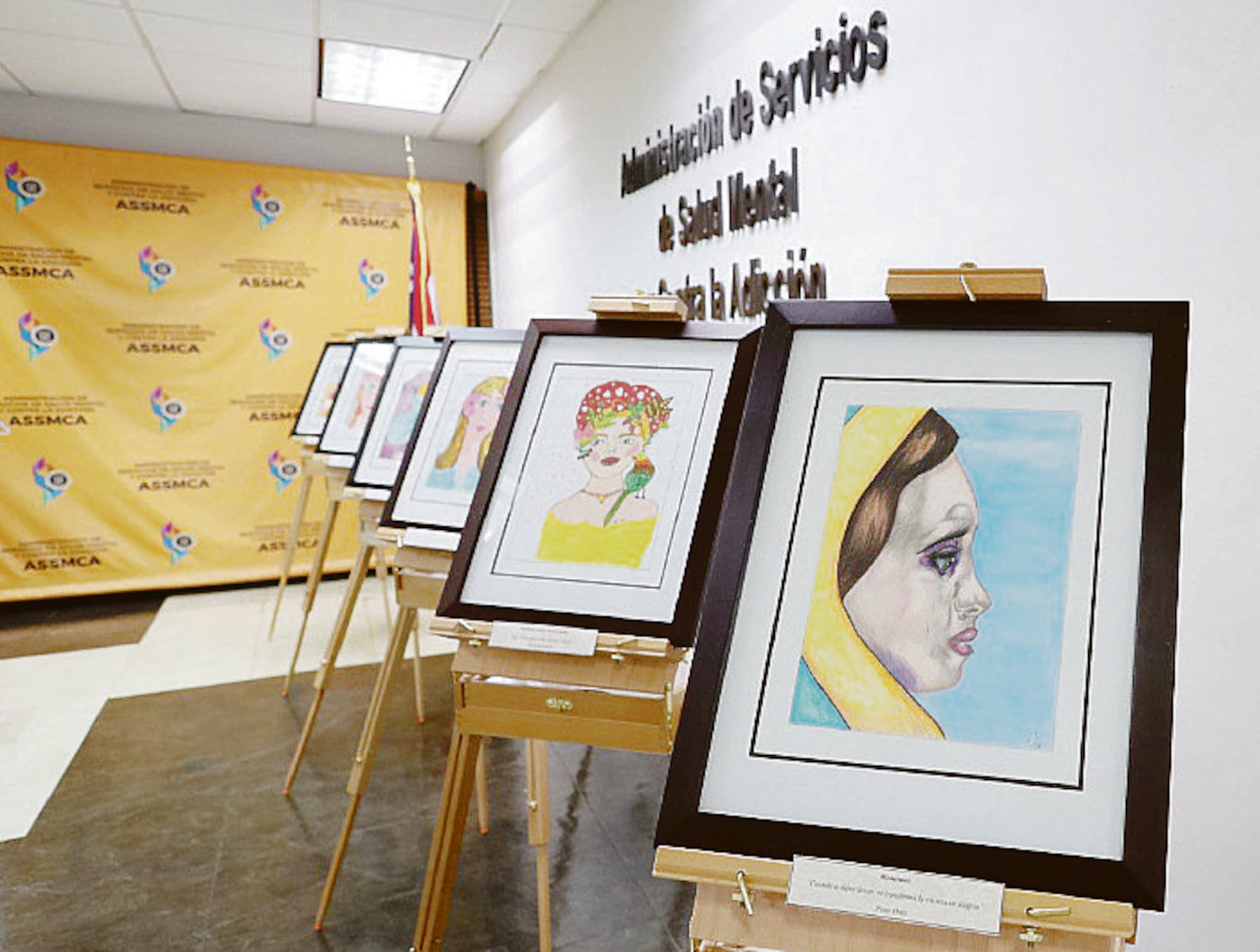 Cada pieza de arte fue elaborada por participantes del Programa de Servicios Orientados a la Recuperación de Salud Mental de la región de Mayagüez.