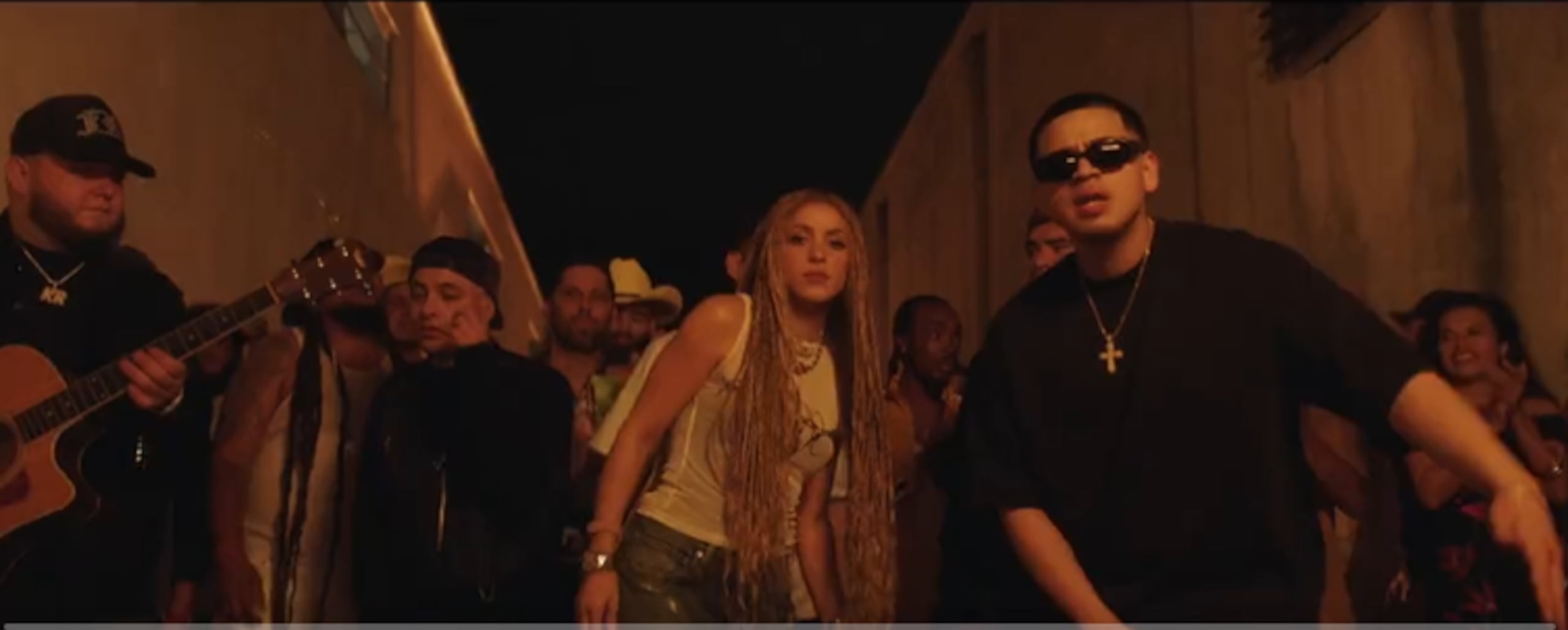 Shakira y Fuerza Regida.
