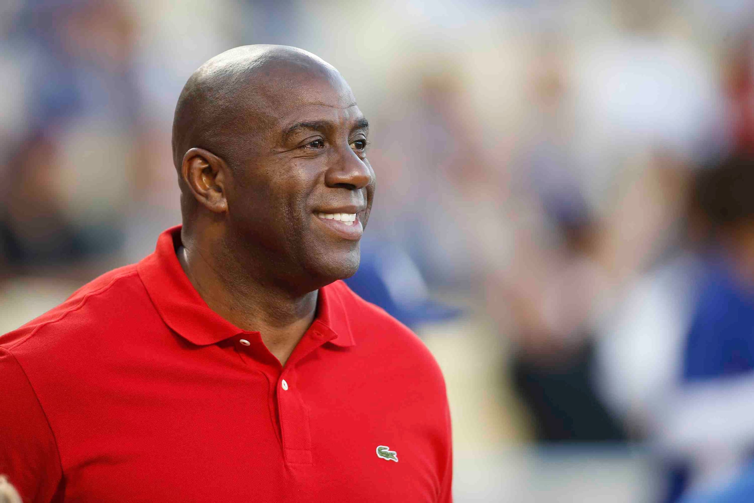 Magic Johnson ganó cinco títulos en la NBA con los Lakers de Los Angeles. (AP)