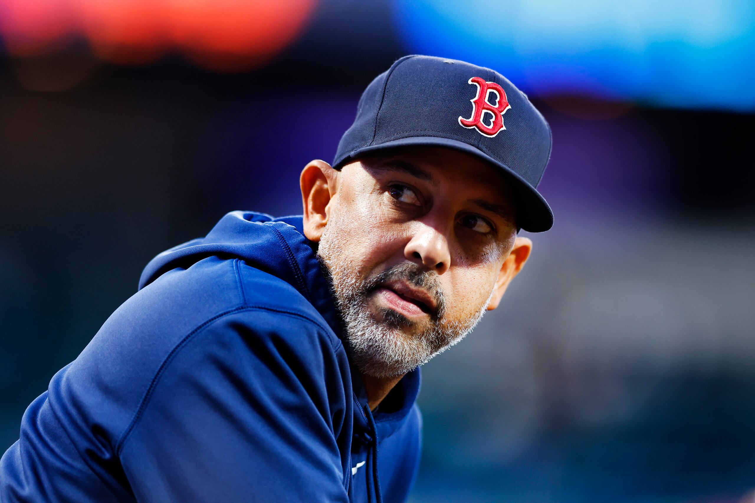Alex Cora dijo que aprendió mucho en el proceso de intentar quedarse con los servicios de Juan Soto.