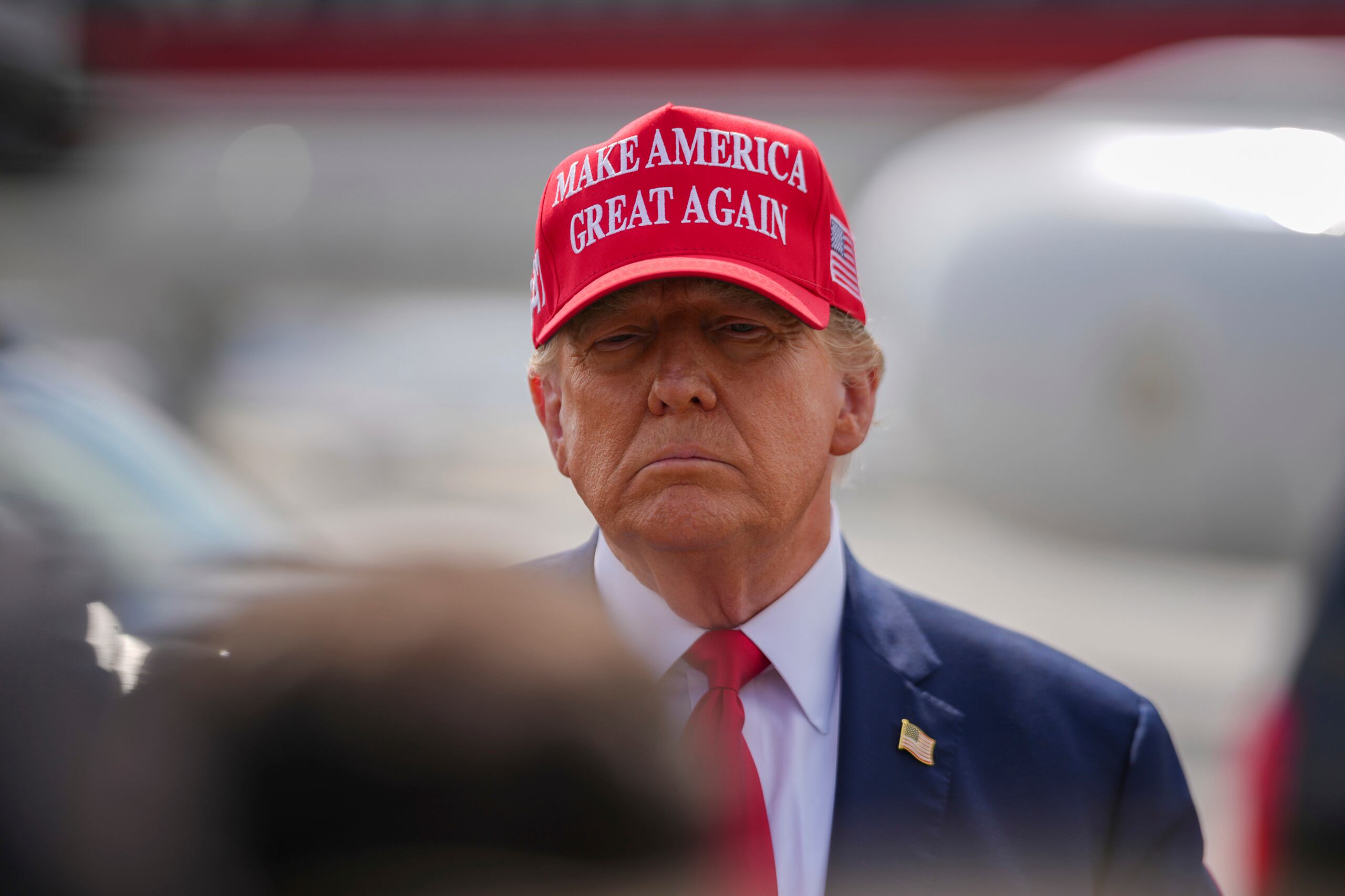 Los abogados de Trump argumentaron que el juicio debería aplazarse indefinidamente mientras intentan destituir al juez Juan M. Merchan.