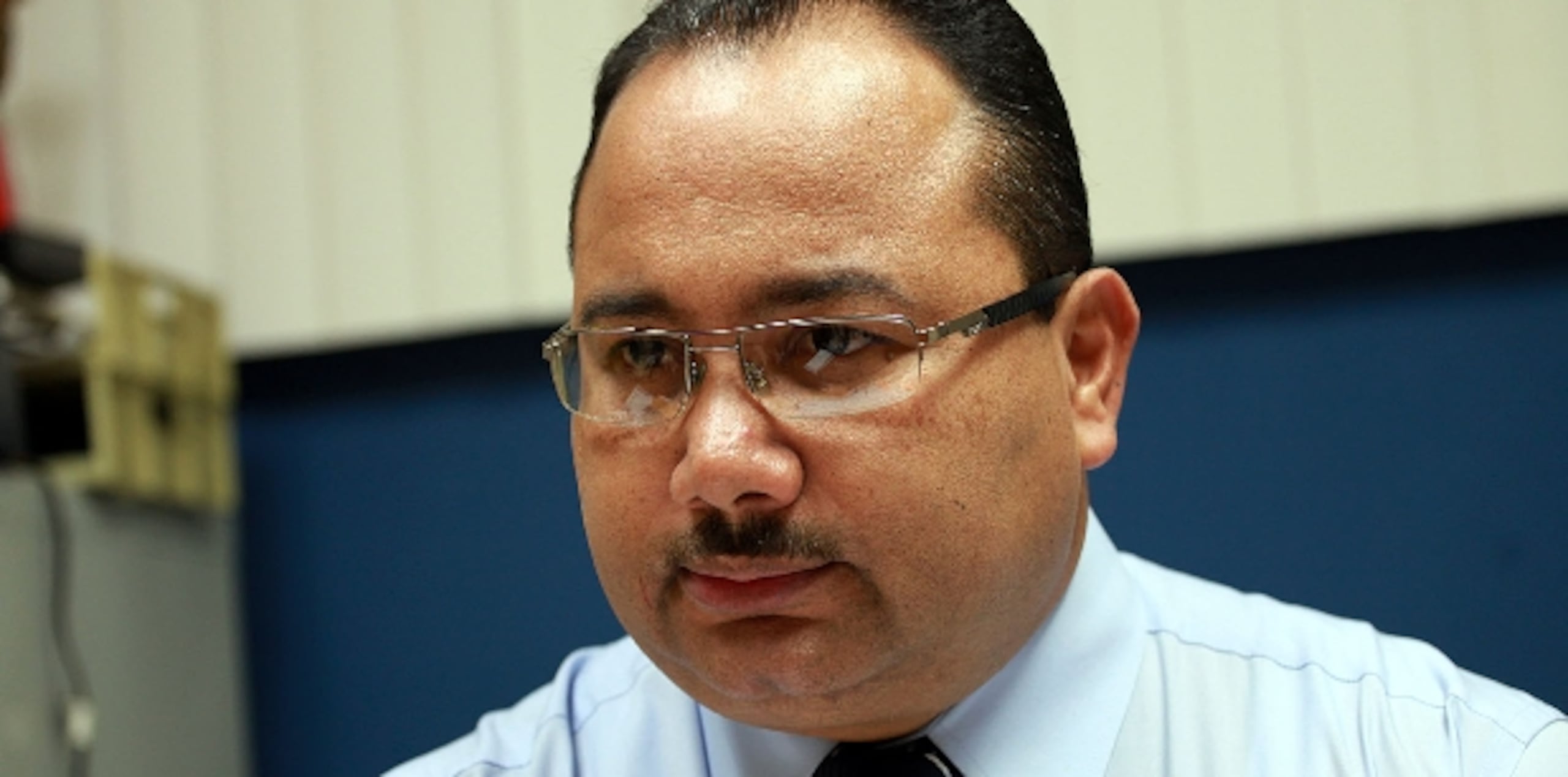 El subdirector del CIC de Aguadilla, Eduardo Rivera, no descarta al dueño del auto como “persona de interés”. (Archivo)