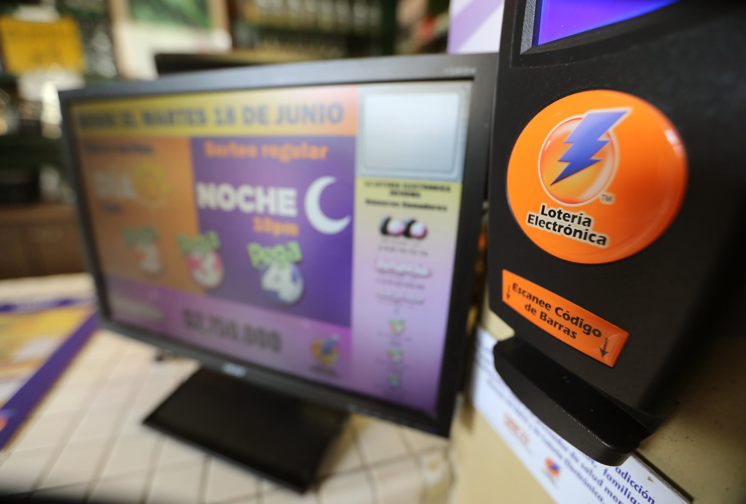 Los boletos premiados fueron vendidos en Toa Baja y Bayamón.