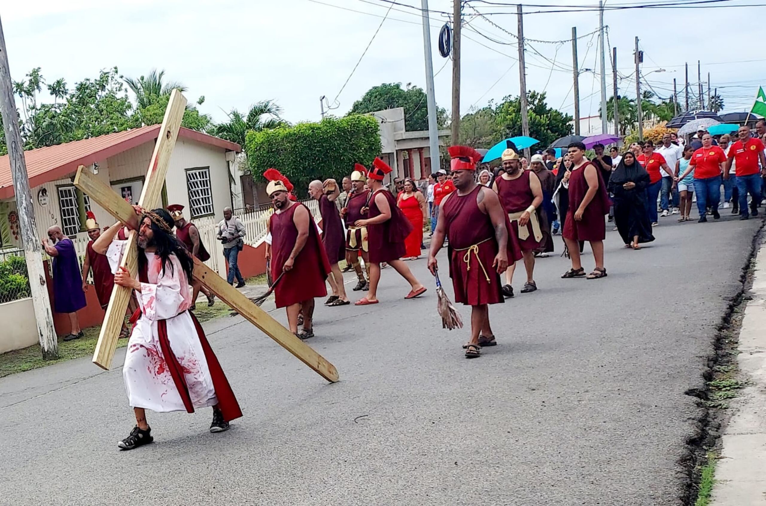 En Salinas, Ricky Lugo Suárez encarnó a Jesús.