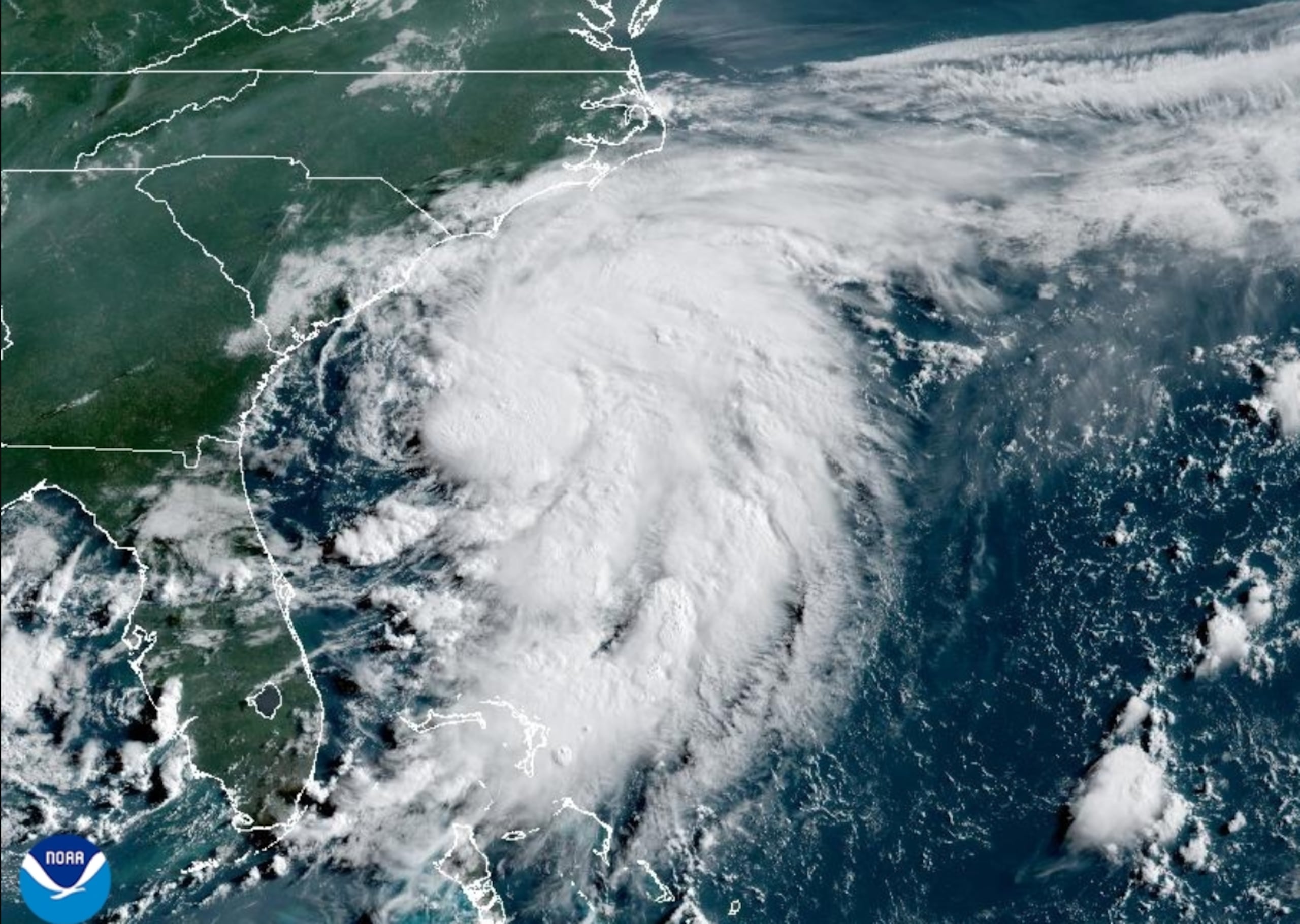 La tormenta Chantal, captada por los satélites de la NOAA, impactará la costa este de los Estados Unidos.