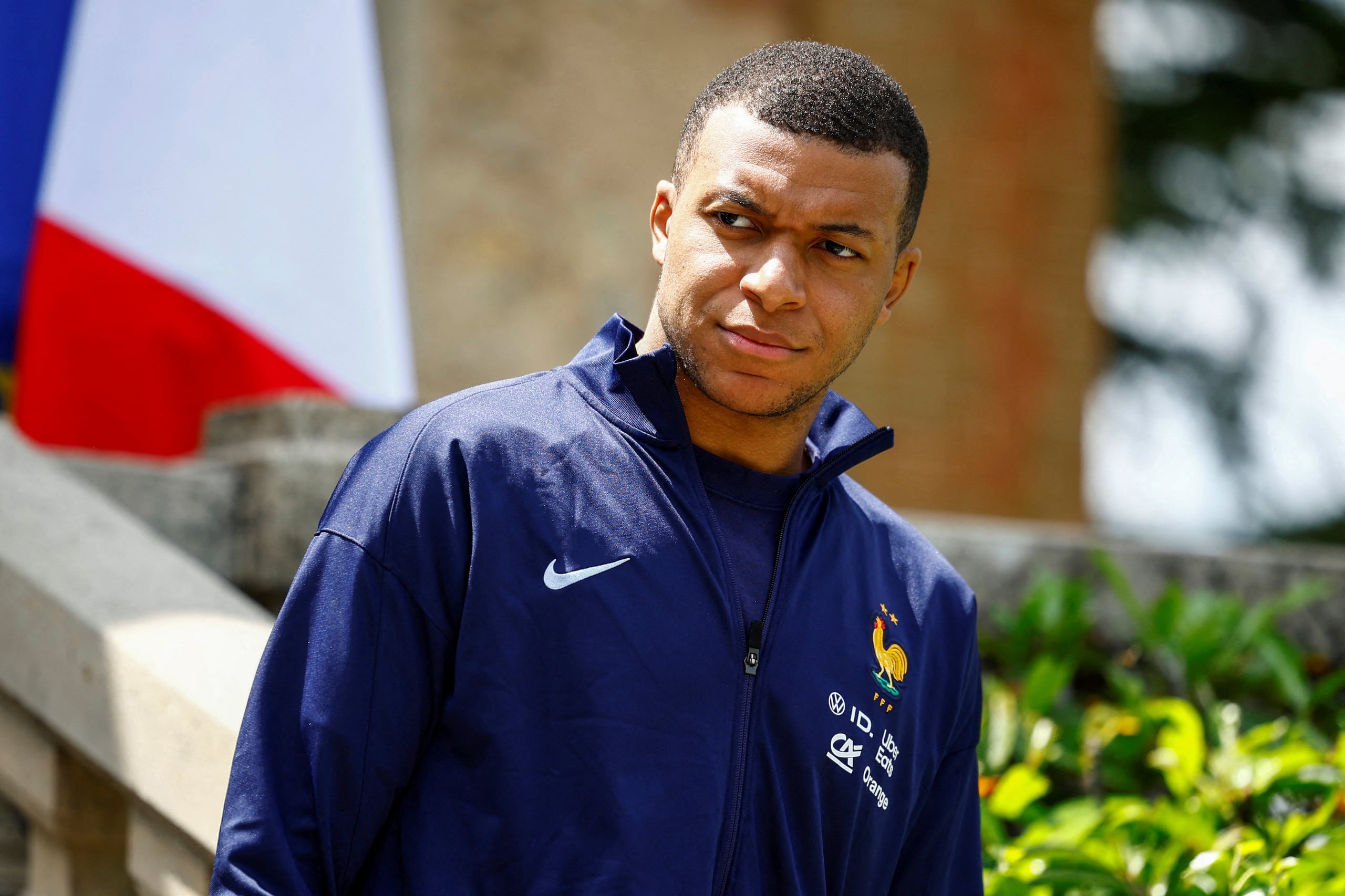 El delantero francés Kylian Mbappé en la ciudad deportiva de la selección nacional con miras a la Eurocopa 2024.