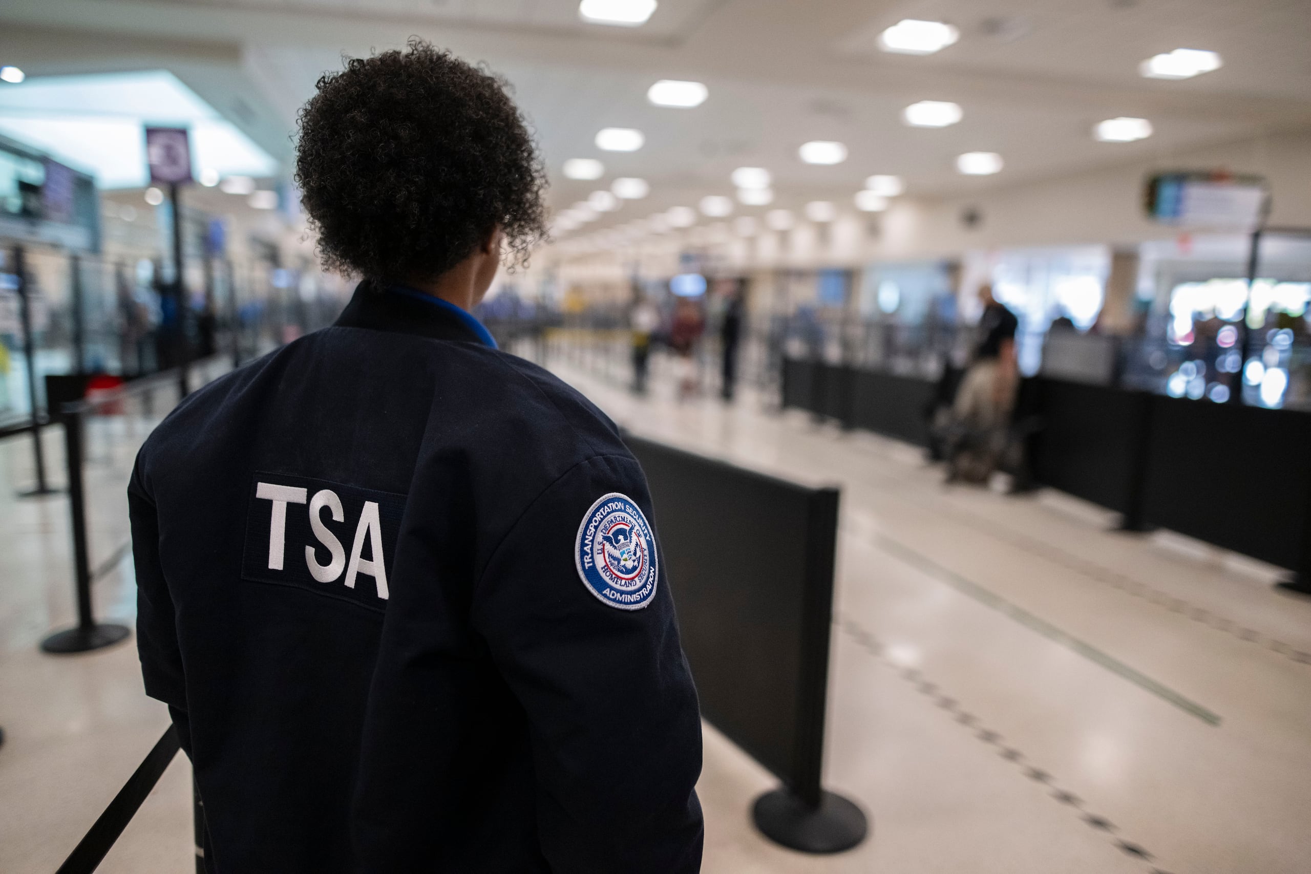 San Juan, Puerto Rico, 13 de diciembre de 2023. PR HOY, END. Portavoces de la agencia federal Transportation Security Administration (TSA) orientan al público sobre los productos prohibidos y comparten recomendaciones para que los viajeros puedan agilizar su paso por los puntos de seguridad, de cara a la temporada alta en el Aeropuerto Luis Muñoz Marín. FOTO POR: carlos.rivera@gfrmedia.com
Carlos Rivera Giusti / GFR Media
Aeropuerto Luis Muñoz Marín,Transportation Security Administration,TSA,