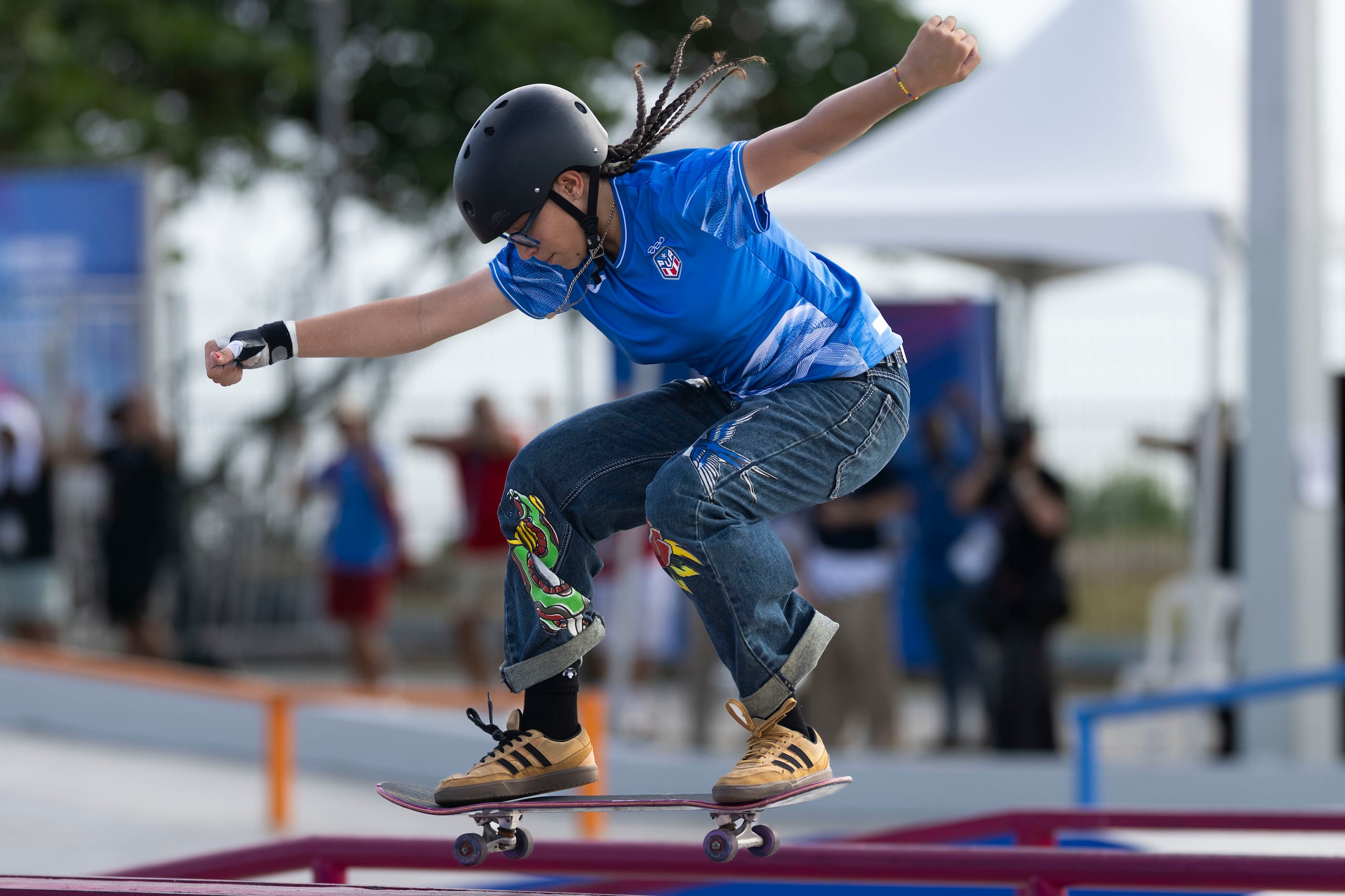 Esmeralda Butler durante la competición de la modalidad skate street de los Juegos Centroamericanos y del Caribe Santo Domingo 2026.