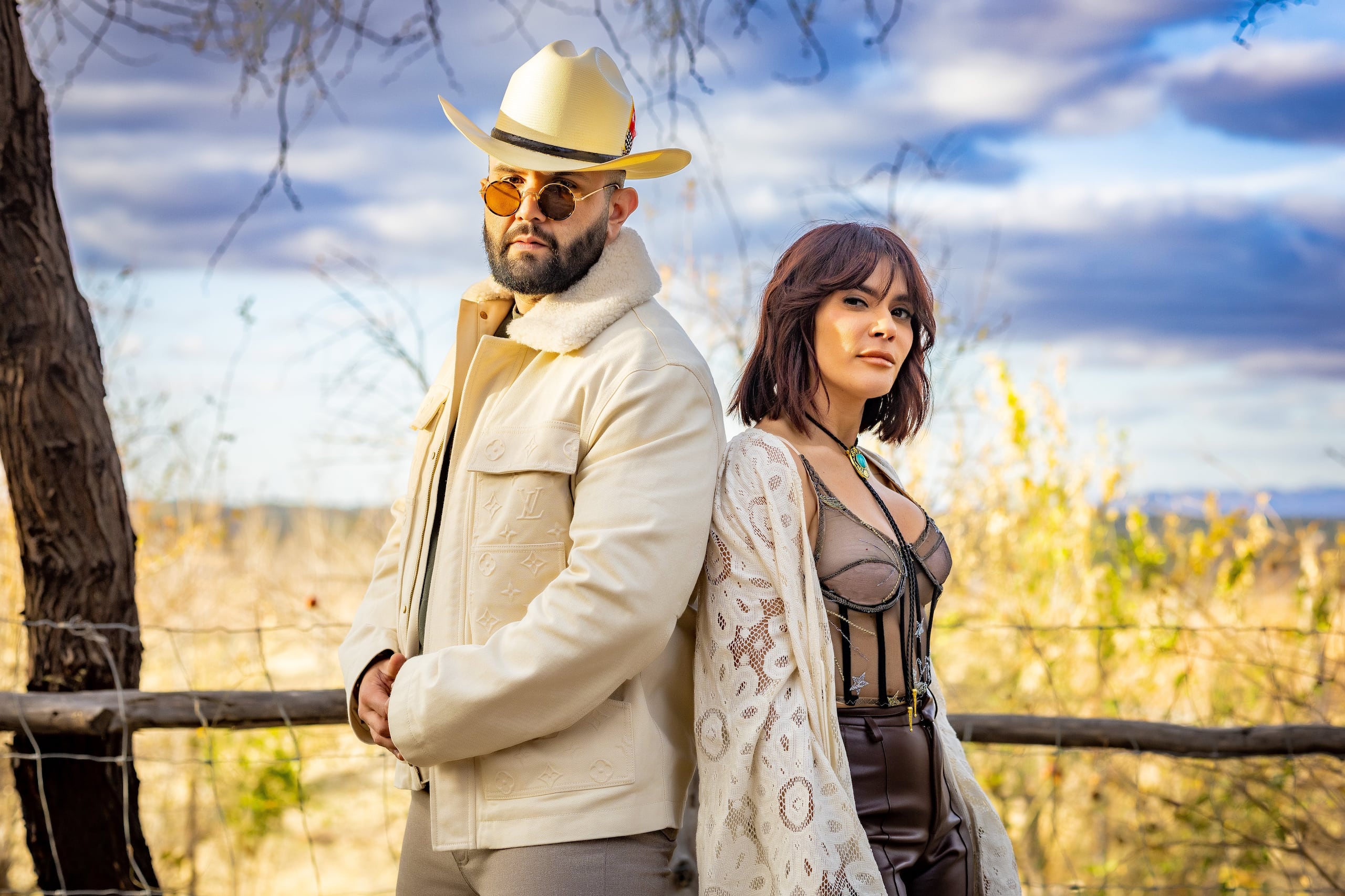 Kany García y Carin León se atreven a mezclar géneros diferentes en su nuevo tema.