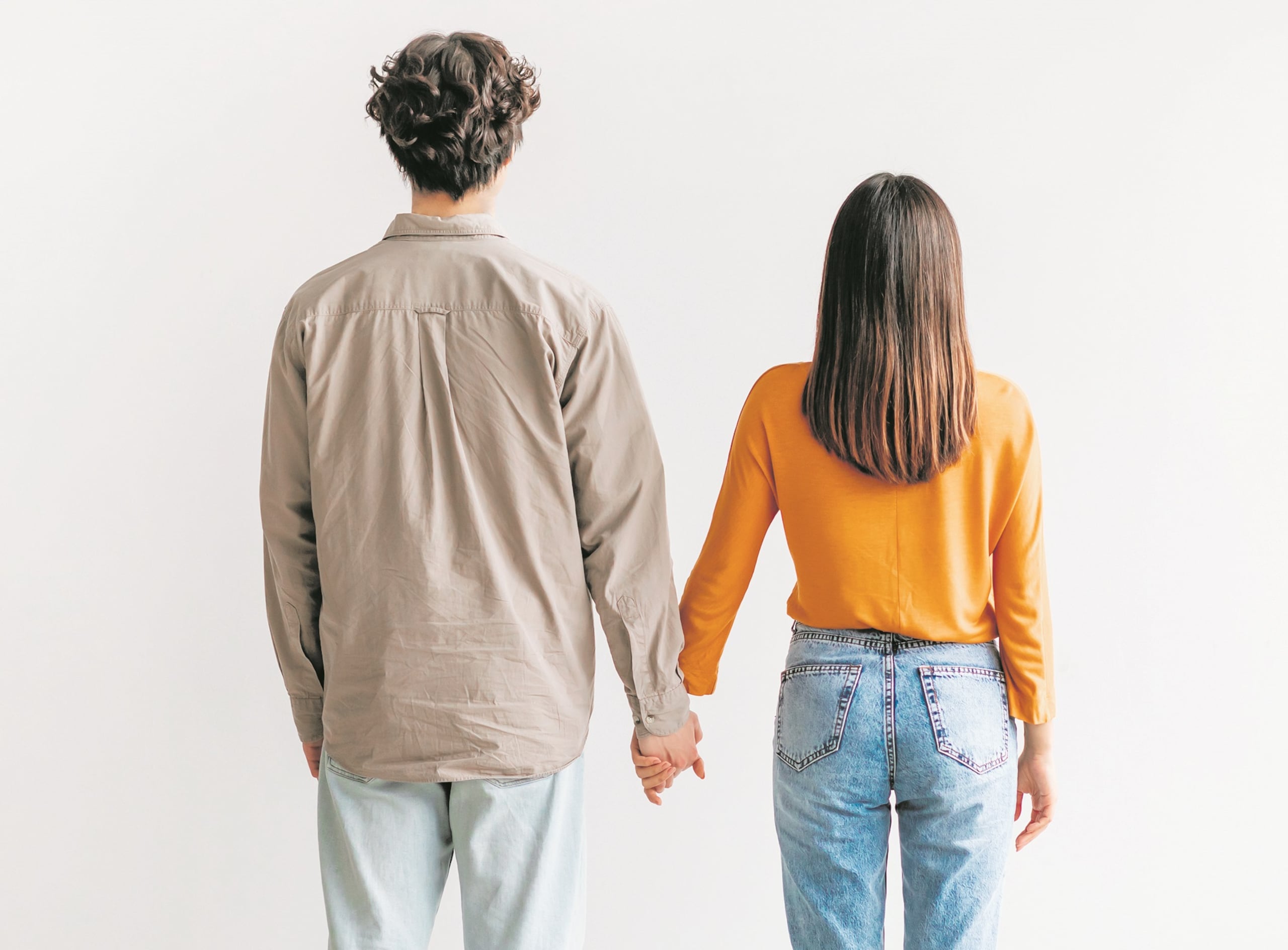 “Hay que dar el mensaje de que los chicos y las chicas que estén activos sexualmente tiene que utilizar mecanismos de protección, barreras de profiláctica para evitar el contagio, porque tiene complicaciones”, indicó la secretaria auxiliar de Salud Familiar, Servicios Integrados y Promoción de la Salud del Departamento de Salud, Marilú Cintrón Casado.