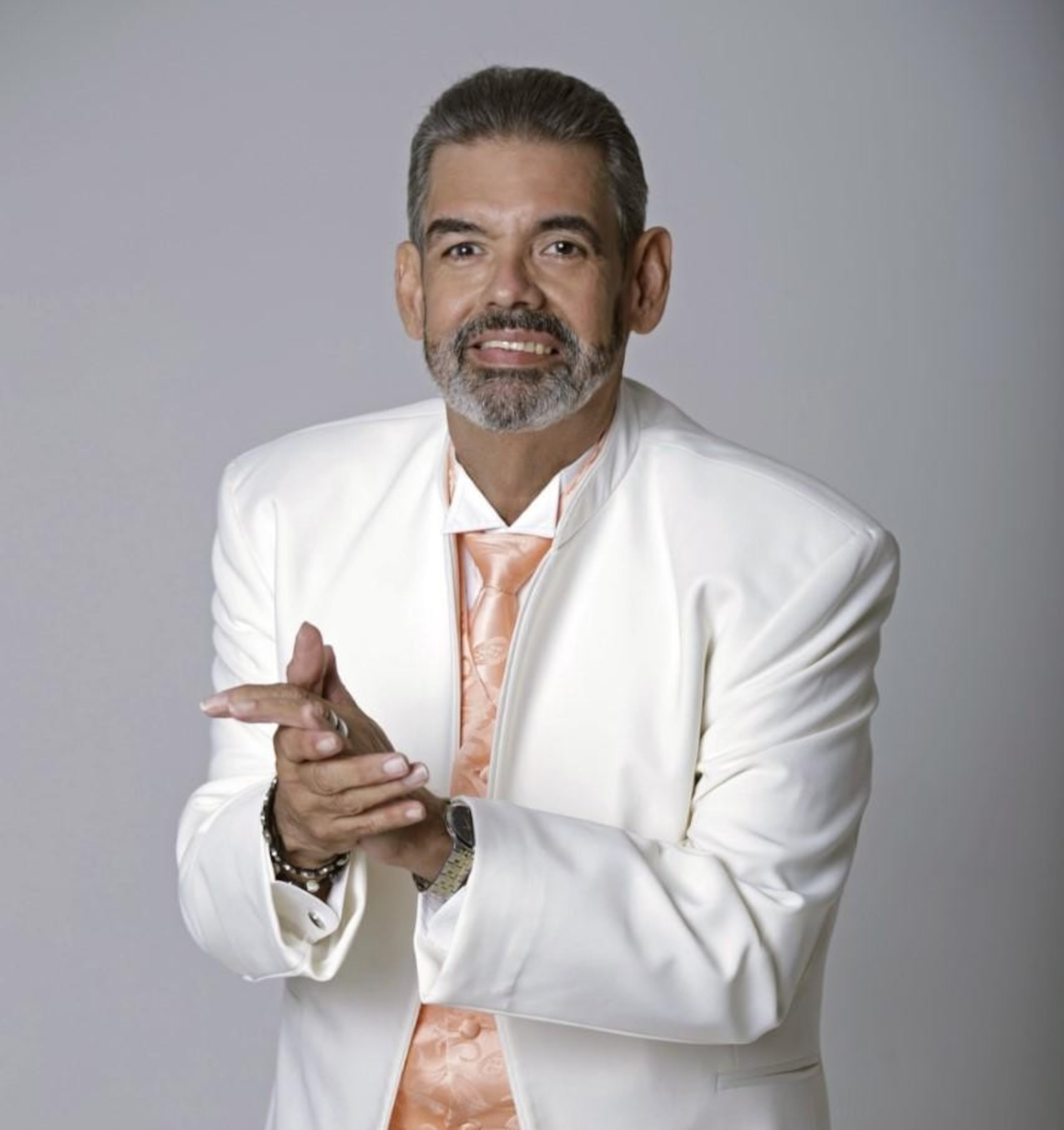 Cuenta los días para el show que se presentará en el Coliseo Roberto Clemente.