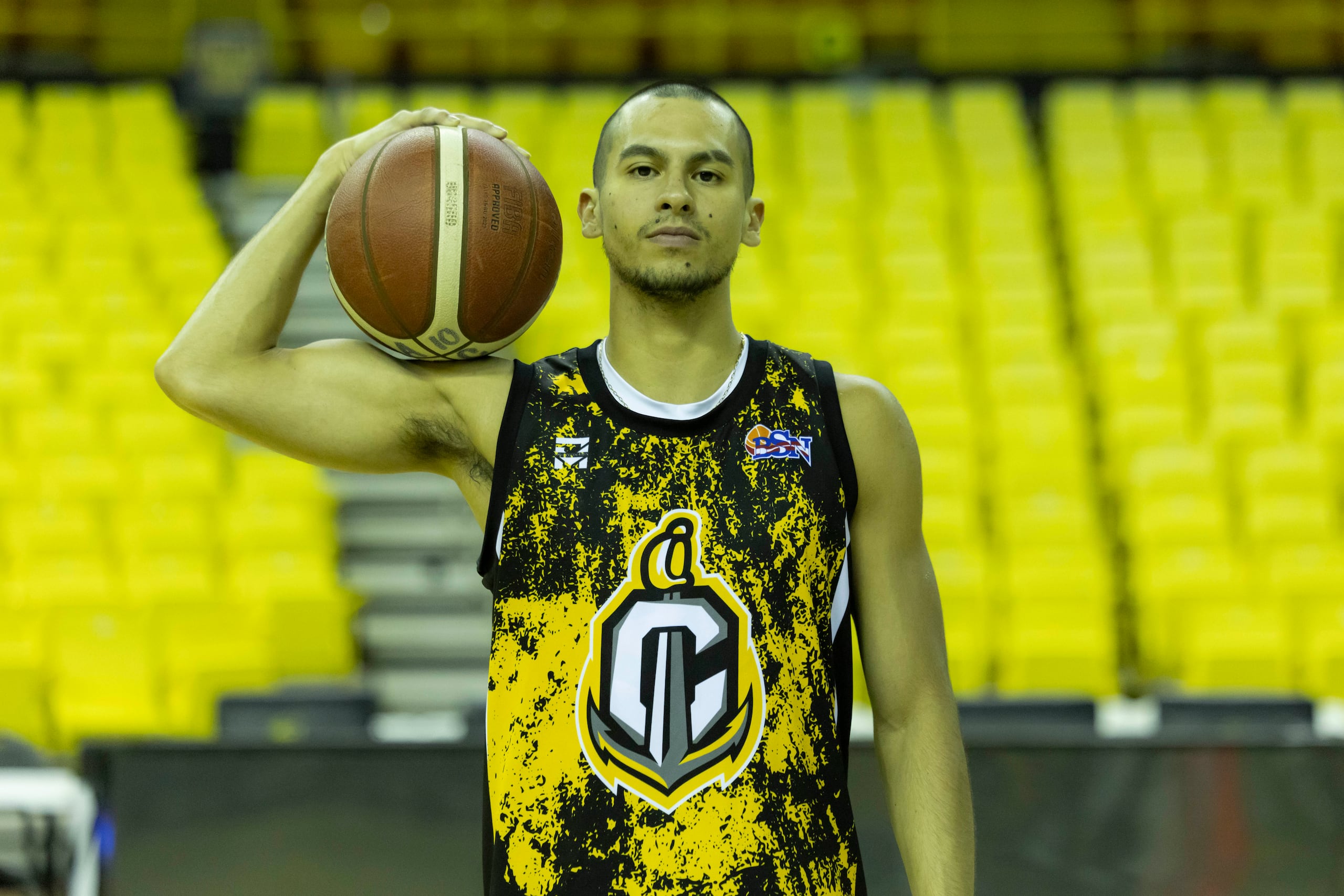 Rafael Pinzón jugó cuatro años con los Bulldogs de la Universidad de Bryant en la División I de la NCAA.