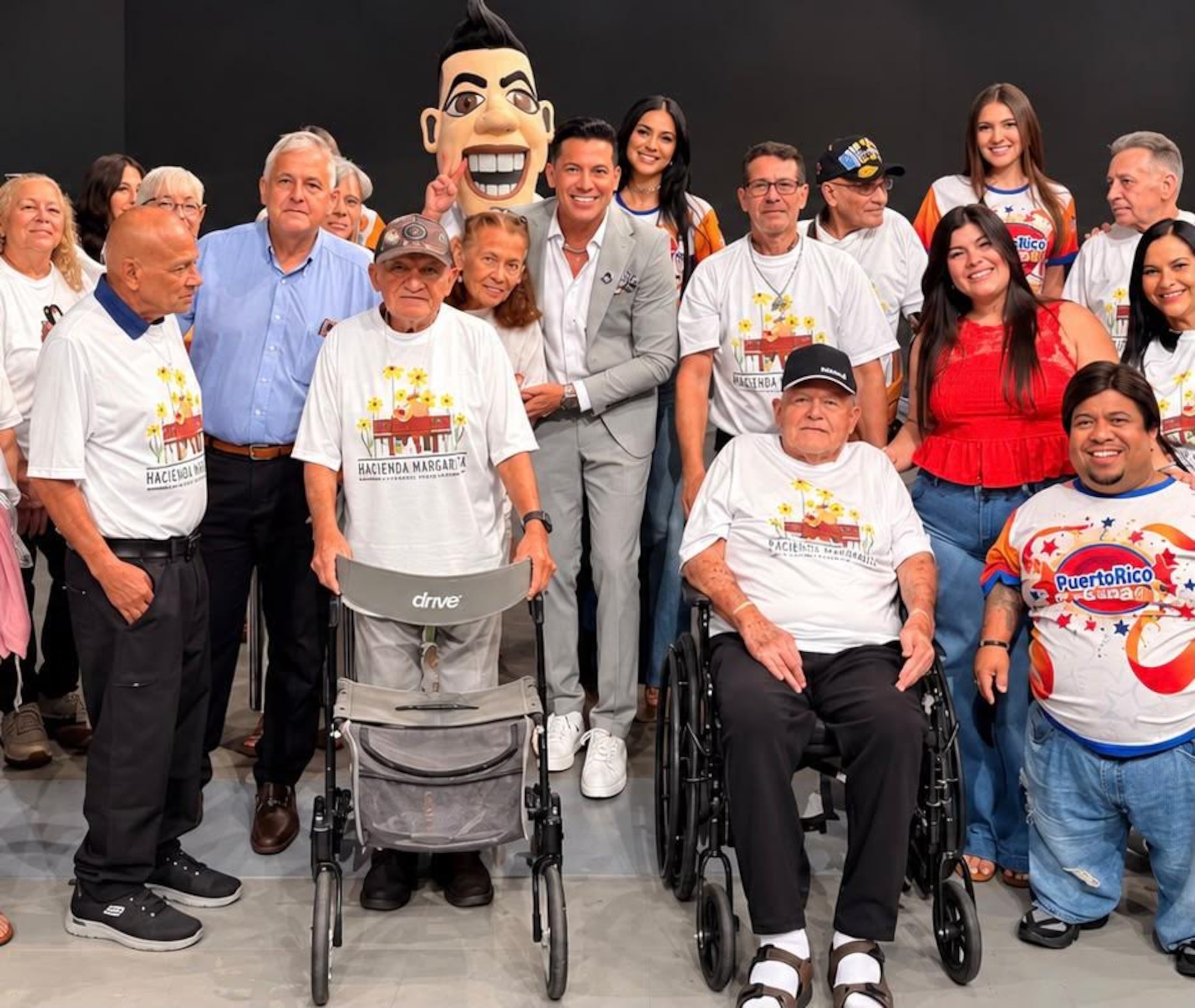 La primera excursión de su centro de adultos mayores, Hacienda Margarita Living Resort en Las Piedras, fue para “Puerto Rico Gana”, Telemundo.