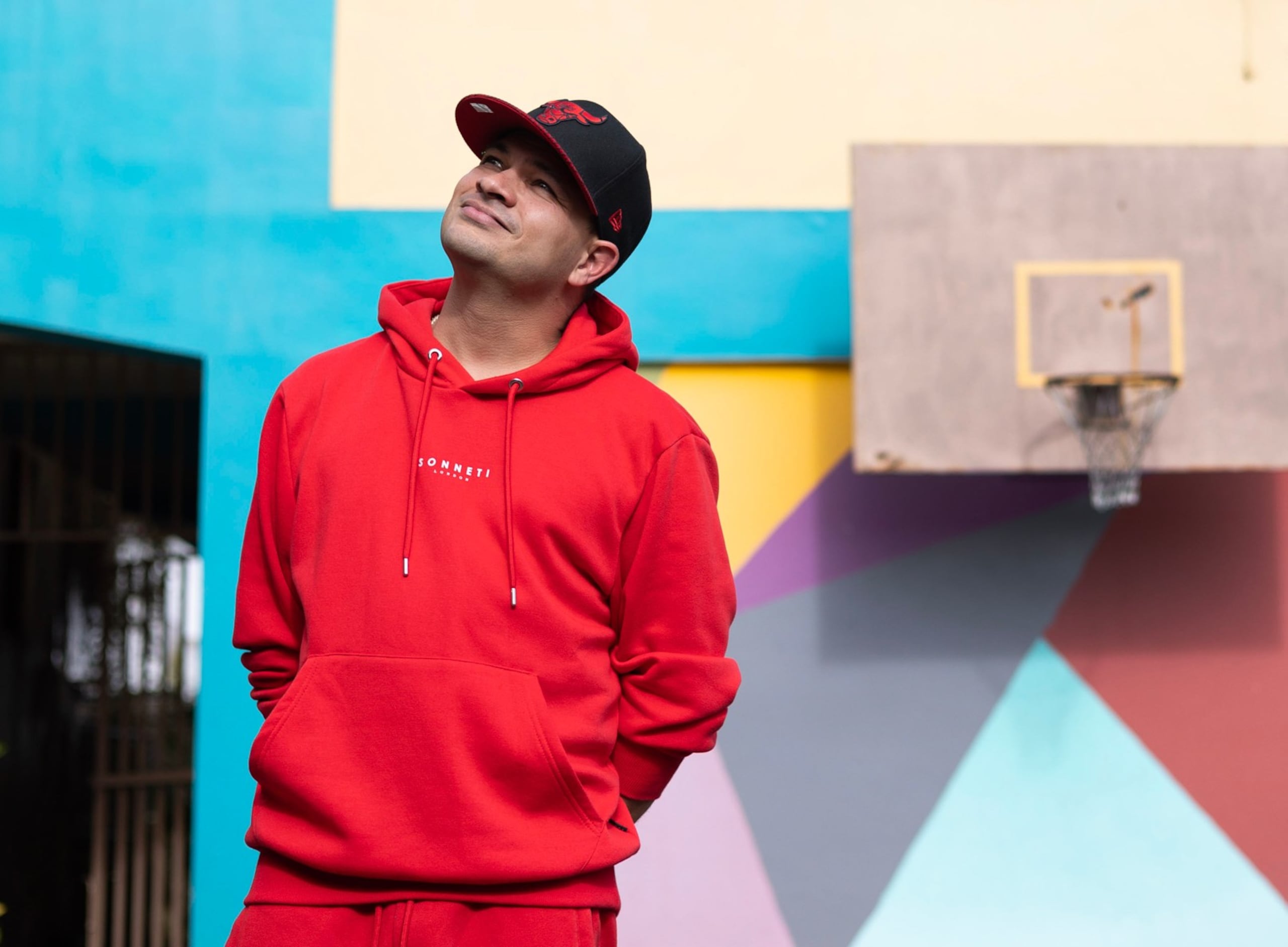 En 2023, tuvo un encuentro con Primera Hora en la escuela cerrada Horace Mann, donde estudiaron algunos de sus familiares, para hablar sobre su proyecto de la escuela de reguetón.