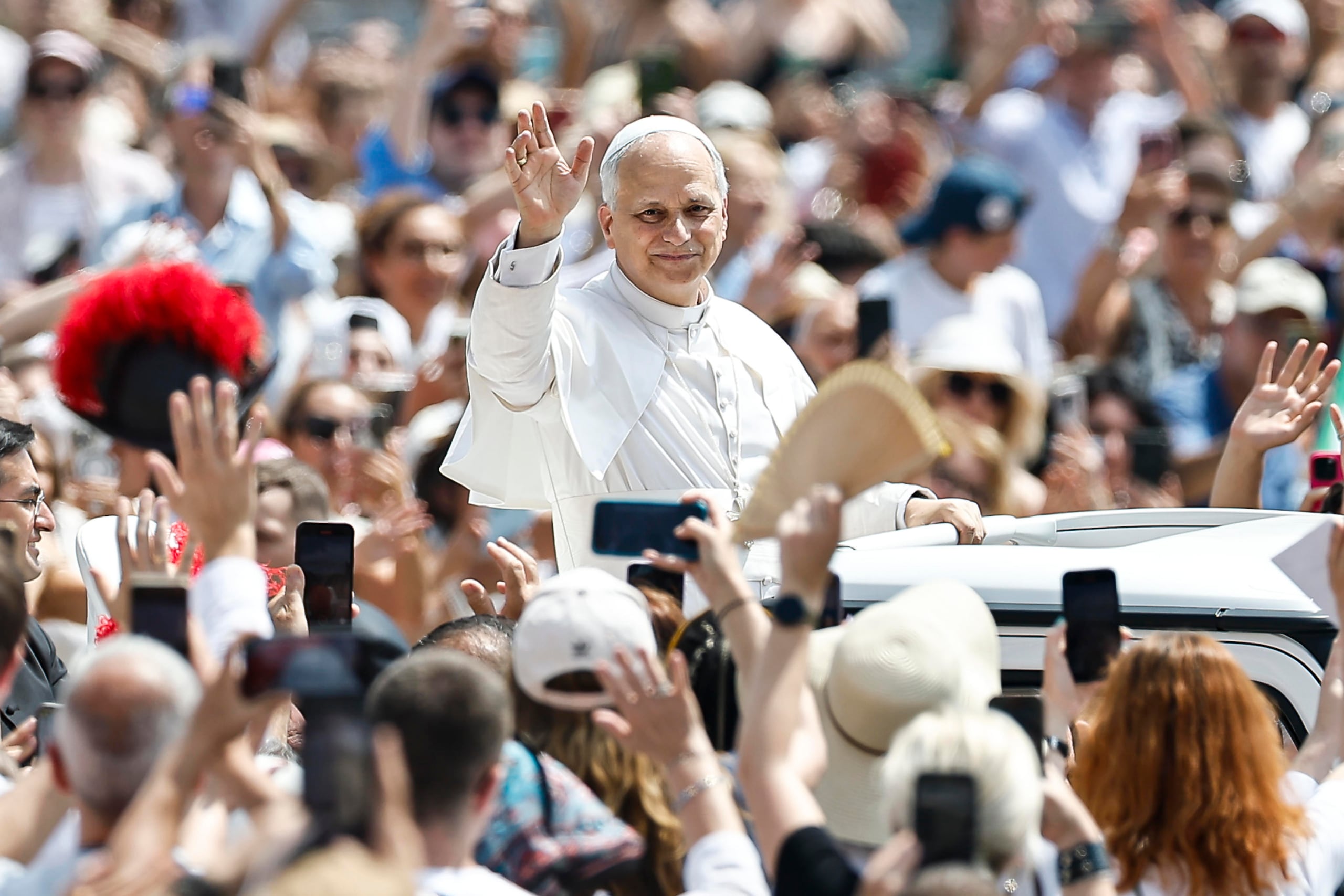 El pontífice estadounidense renovó su llamamiento por la paz y para “tratar a toda costa de evitar el uso de las armas.