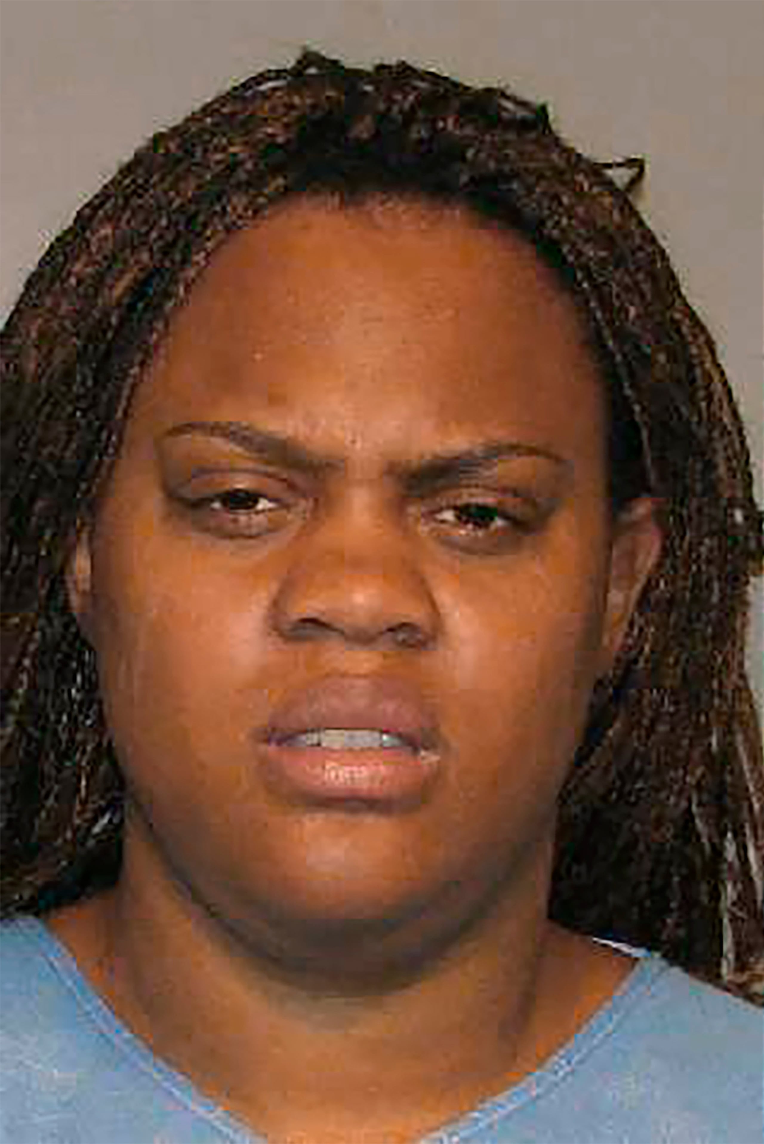 Ureka Black lanzó a sus hijos al lago Cross, provocando la muerte de uno de ellos y lesiones graves al otro.