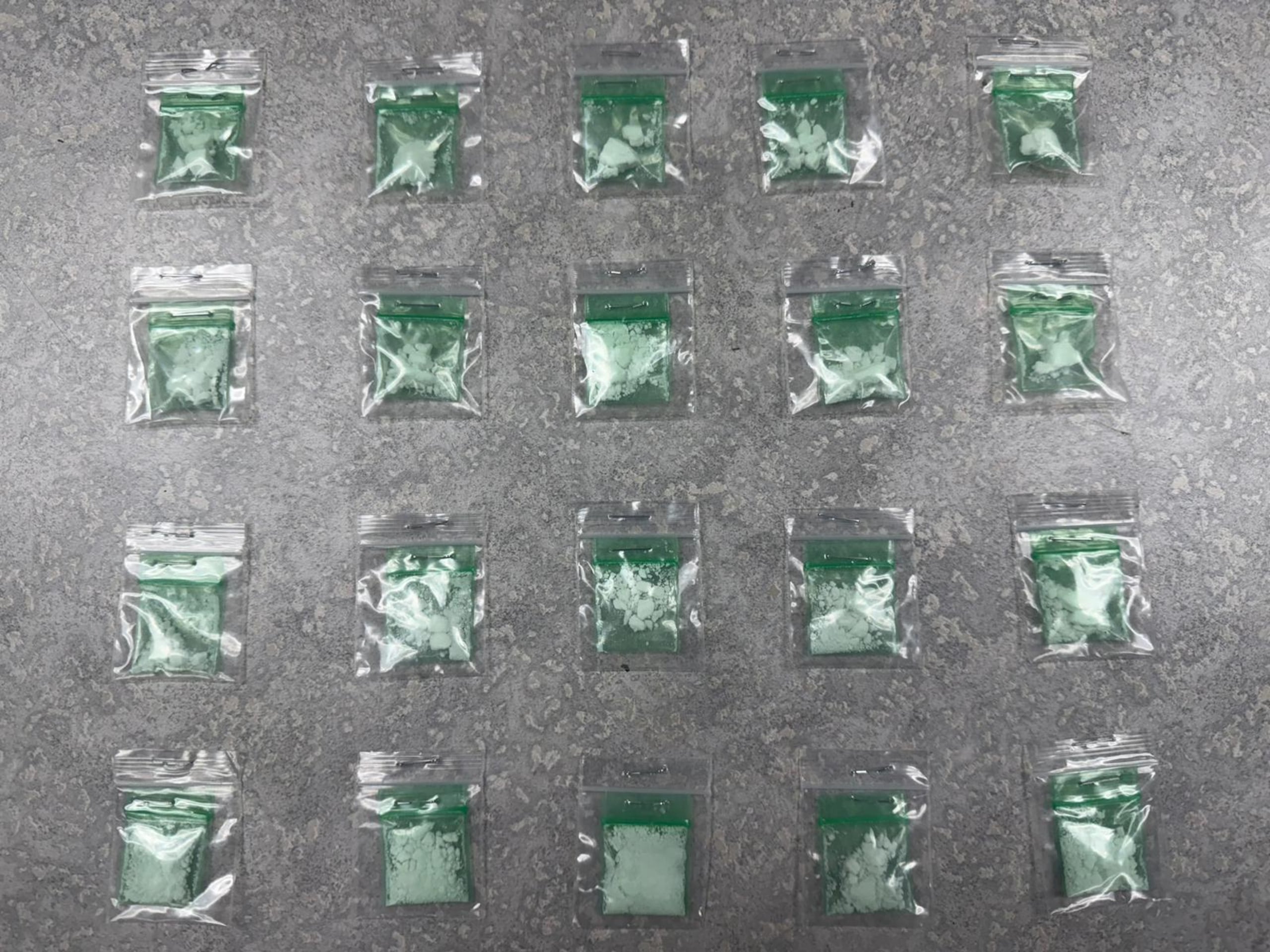 Parte de la droga ocupada a un adolescente de 17 años, en el municipio de Florida.