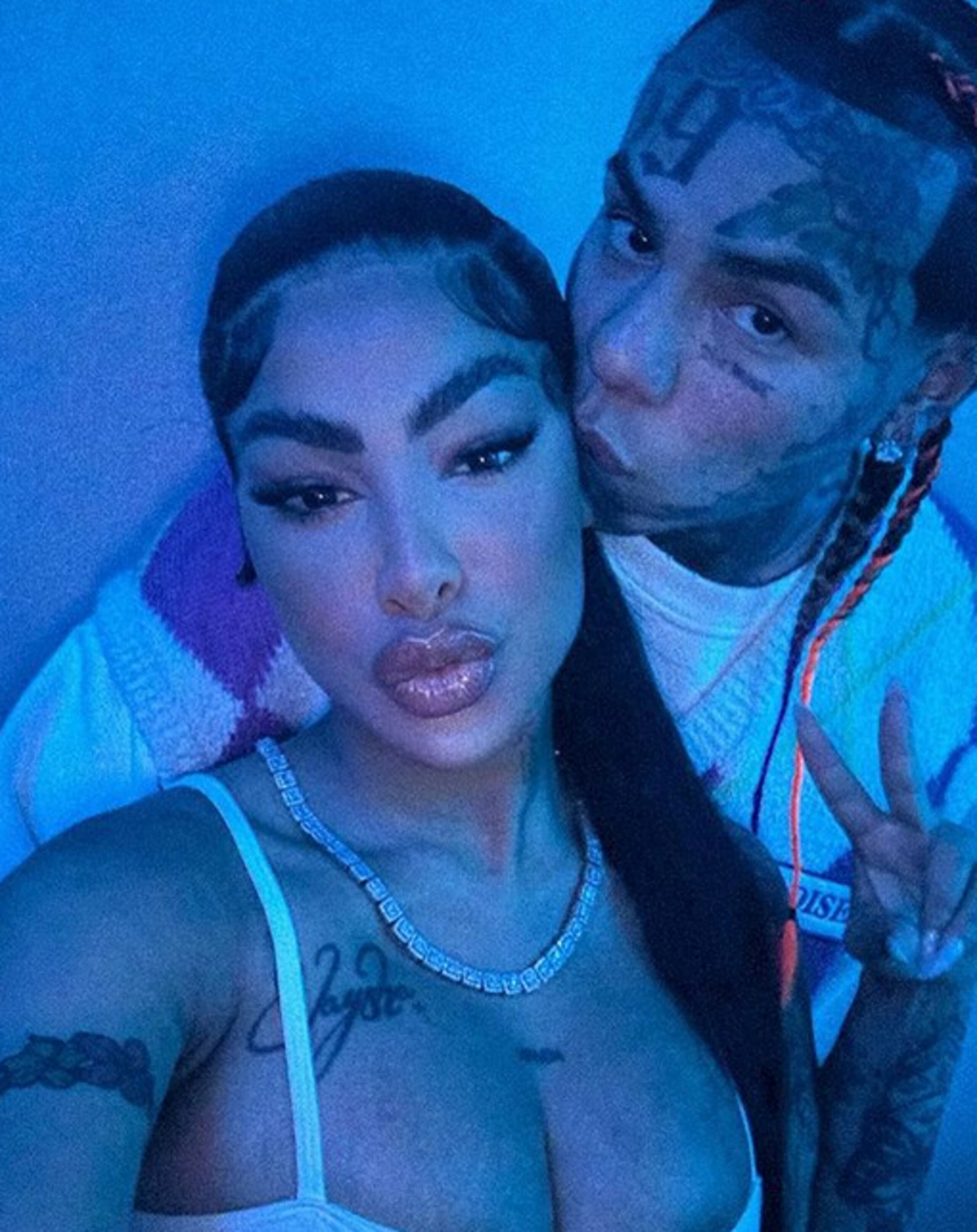 Yailin y 6ix9ine pasan el día juntos en Florida luego que el rapero fuera excarcelado tras prestar fianza por no acudir a una cita judicial.
