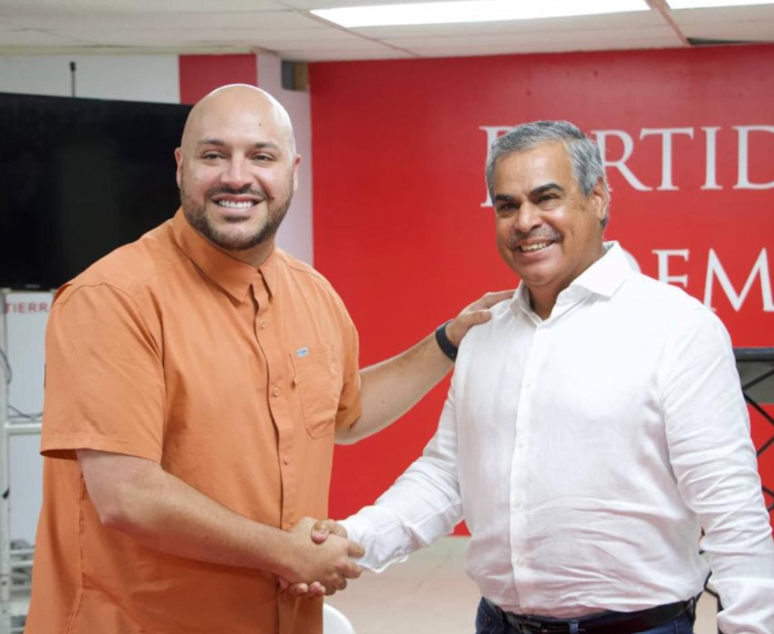 Jesús Hernández Arroyo, de Villalba y John Avilés Burgos, de Orocovis irán a la elección especial el domingo, 6 de agosto.
