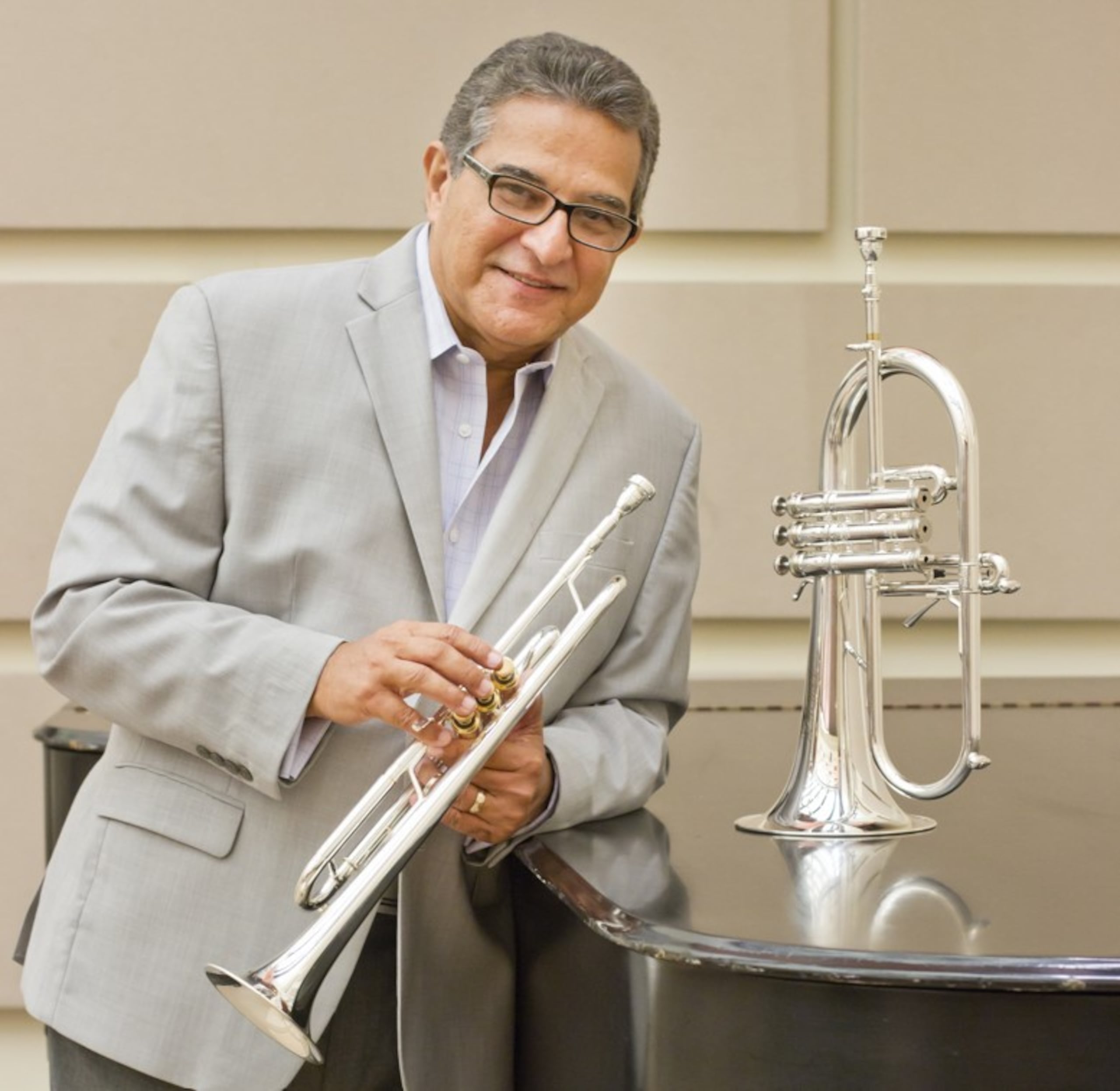 Comenzó su trayectoria en la década de los setenta.