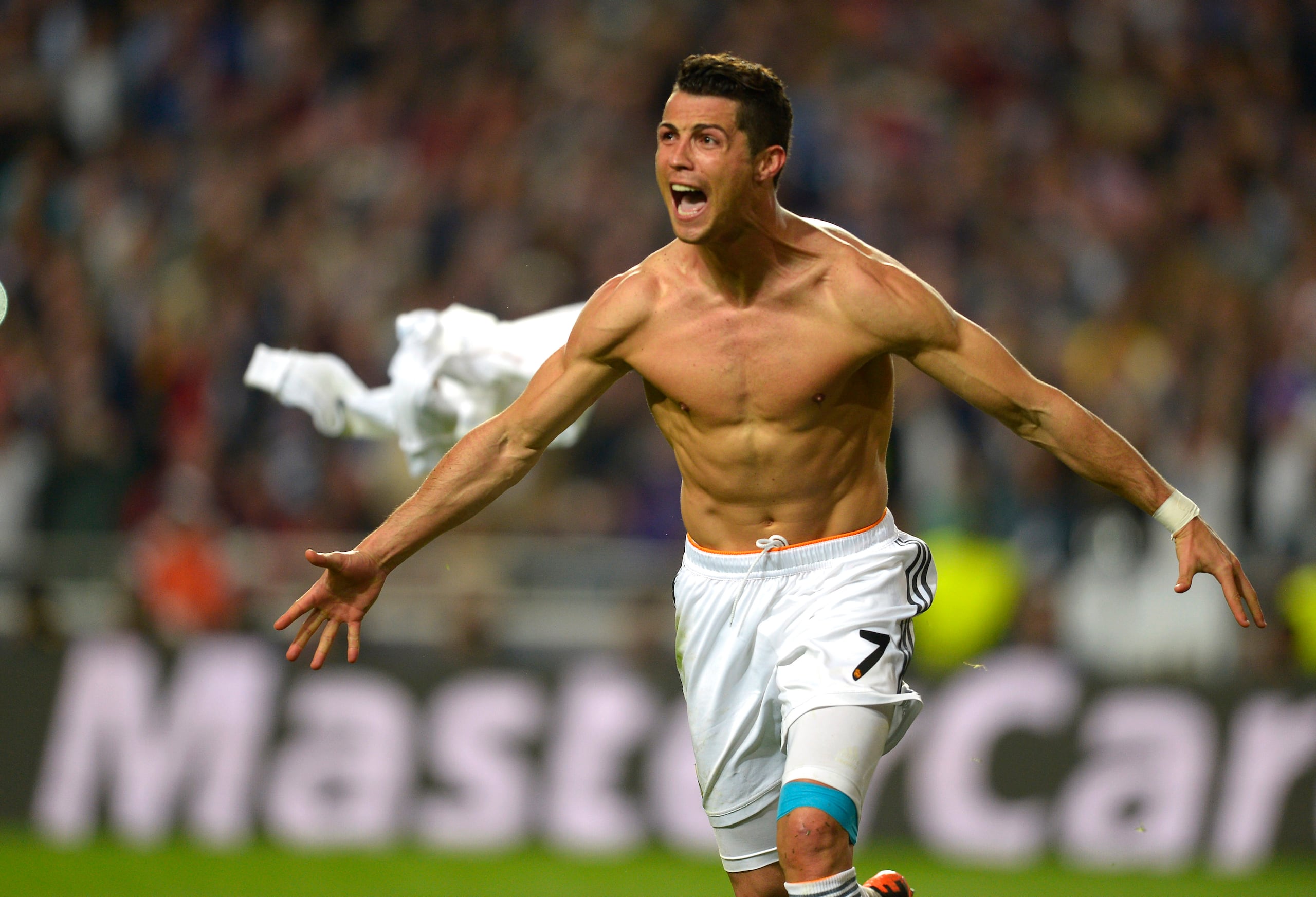 El futbolista portugués mantiene un régimen disciplinado para potenciar la masa muscular y la energía.