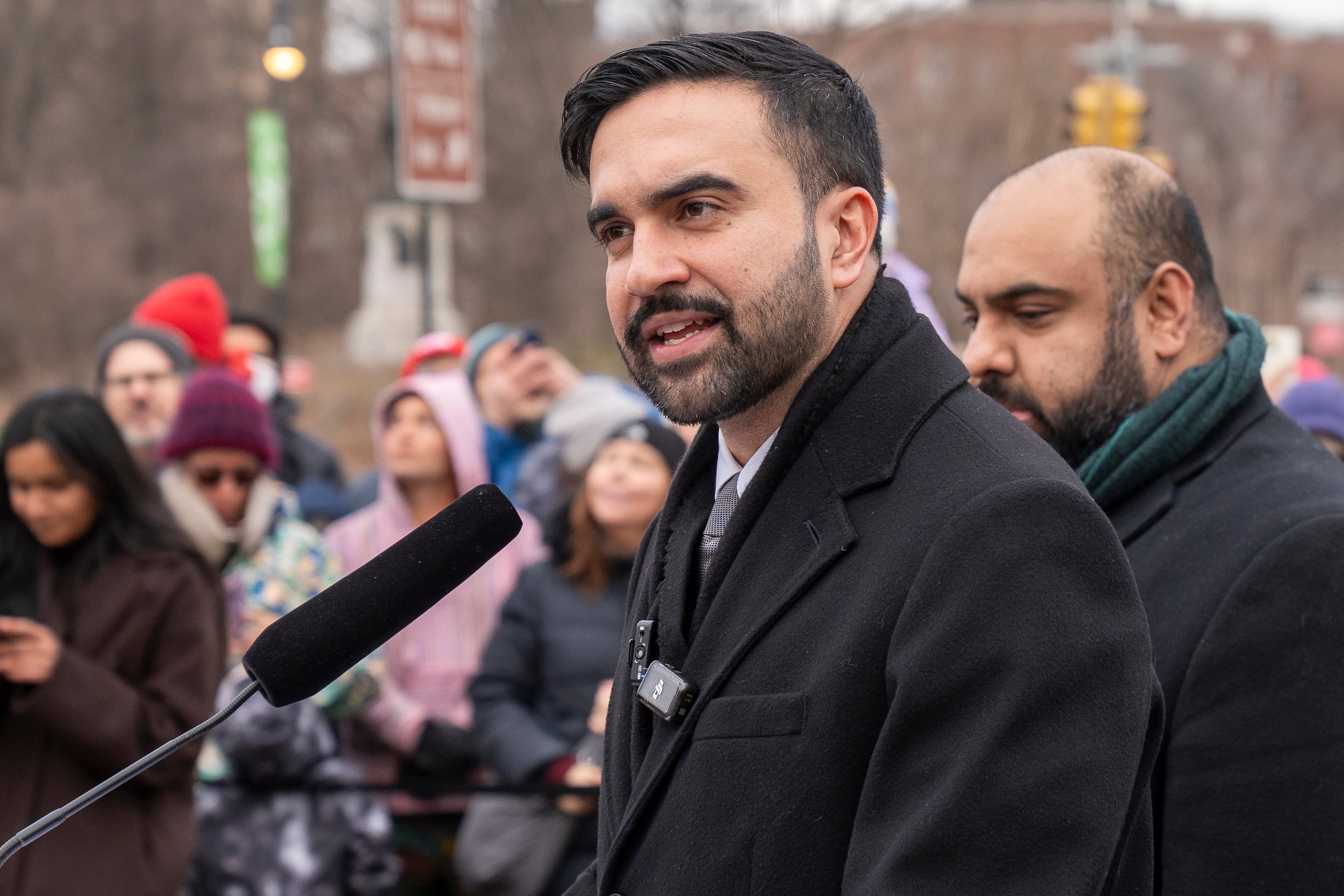 Mamdani advirtió de que esta "operación unilateral para cambiar el régimen venezolano" no solo afecta a terceros países, sino que también tiene repercusiones directas en la ciudad.