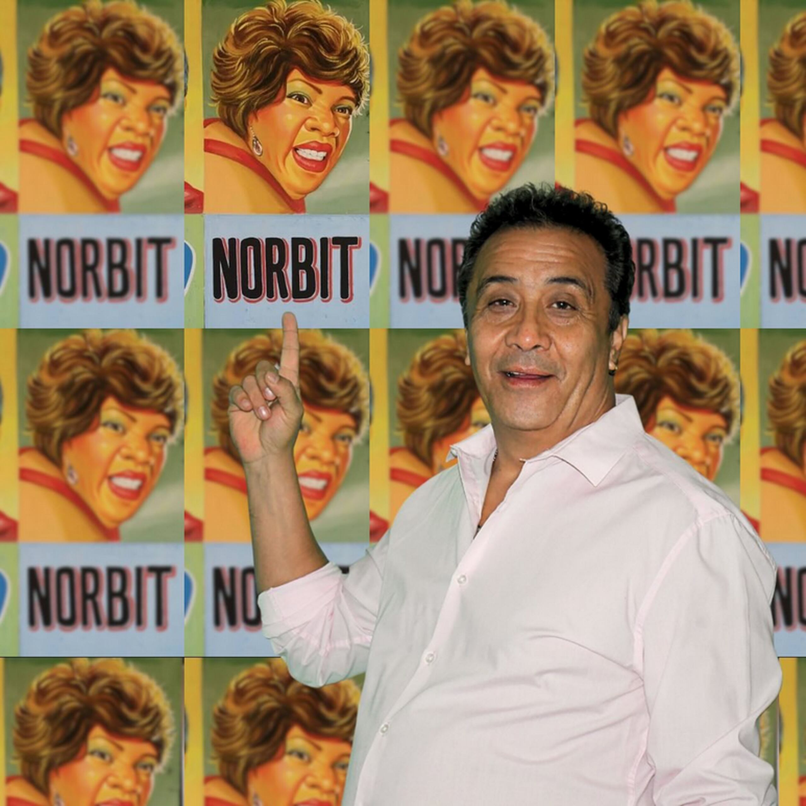 Alfonso Obregón le ha dado voz a figuras animadas como Shrek, Bugs Bunny, Kakashi del anime "Naruto", y Trent de la serie "Daria".