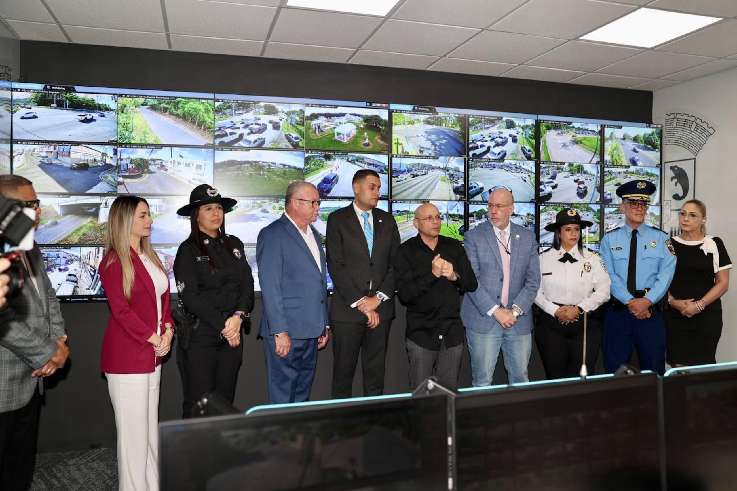 El sistema cuenta con 120 cámaras de vigilancia, 27 de estas con sistema de lectura de tablillas (LPR) una de reconocimiento facial y 92 cámaras con sensores inteligentes y análisis en tiempo real.