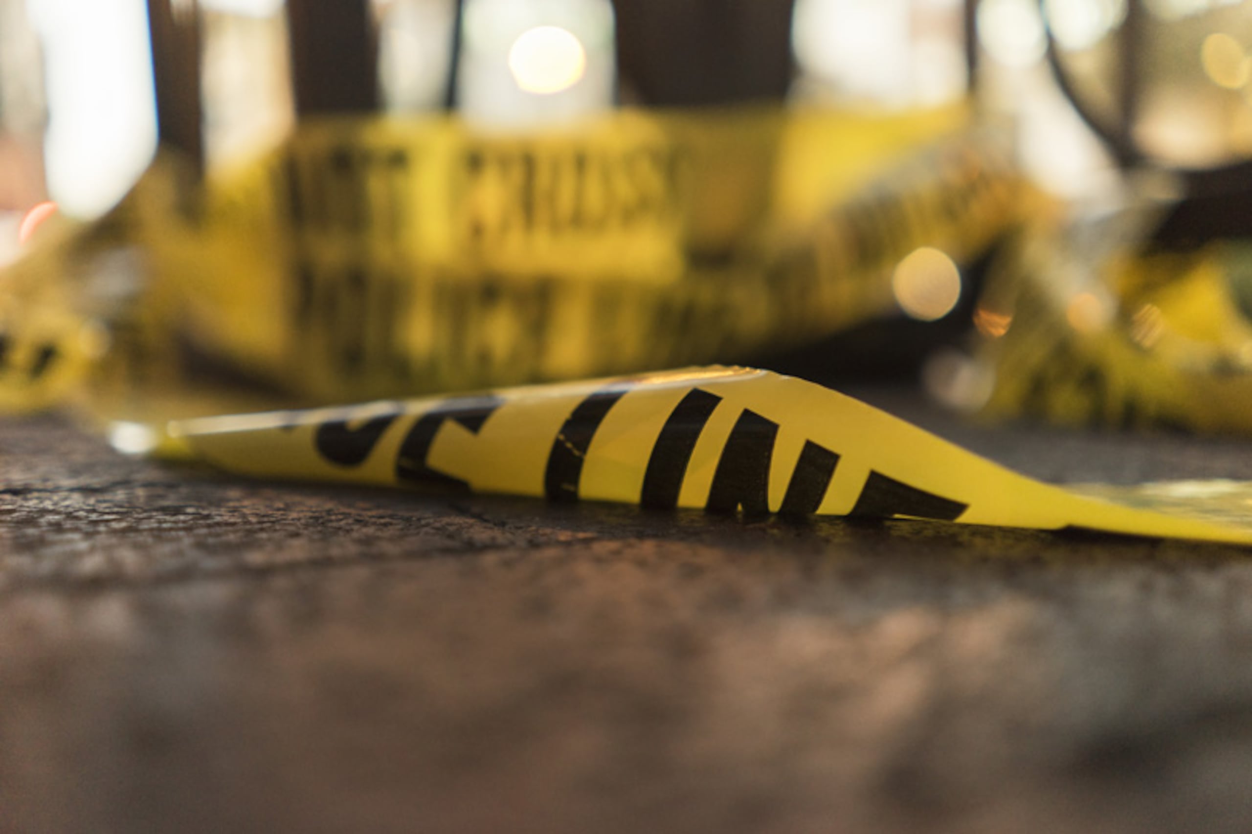 Se desconoce si el cuerpo presentaba signos de violencia y la causa de la muerte.