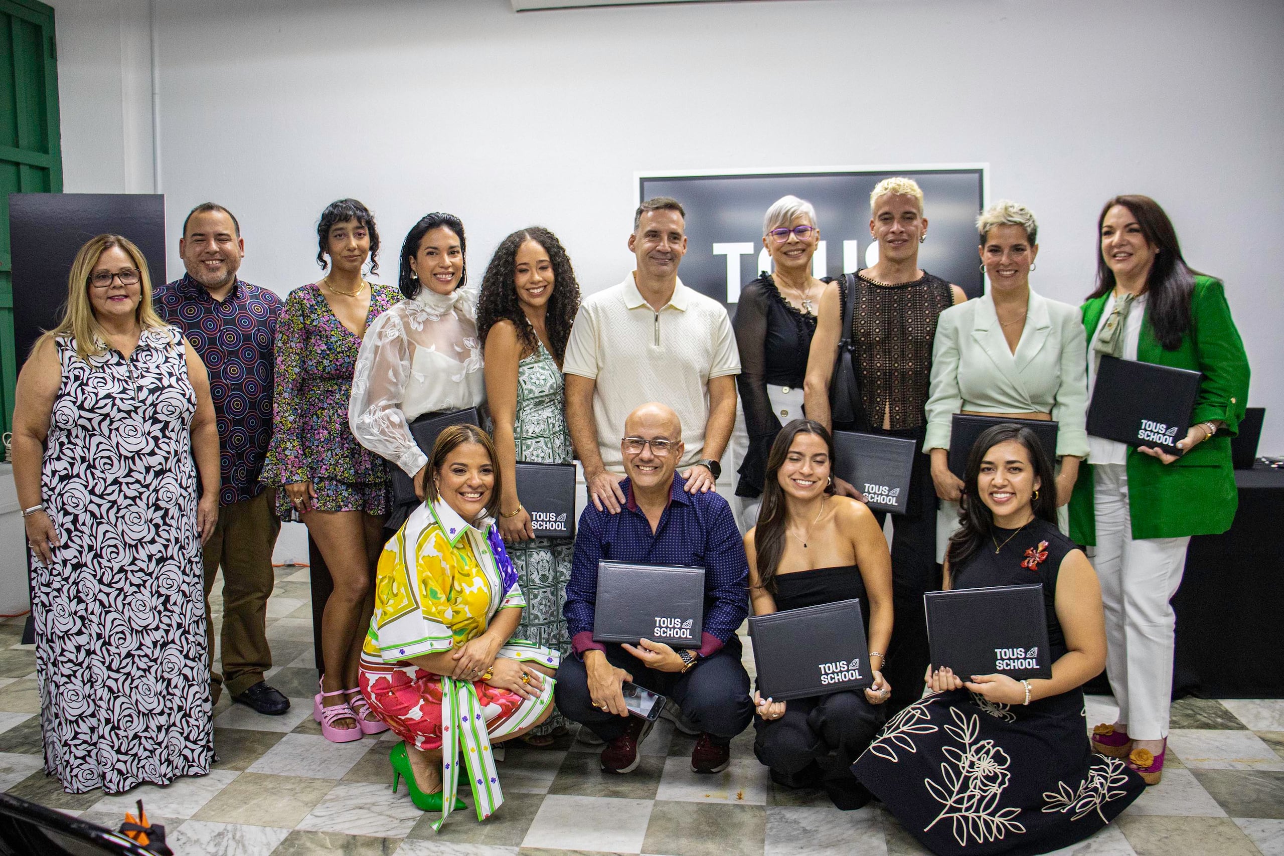 La primera clase de TOUS School de joyería fina de la Escuela de Artes Plásticas y Diseño completó 270 horas de cursos básicos, intermedios y avanzados.
