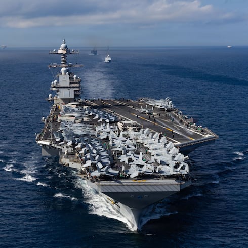 FOTOS: El portaaviones más grande del mundo visto de cerca