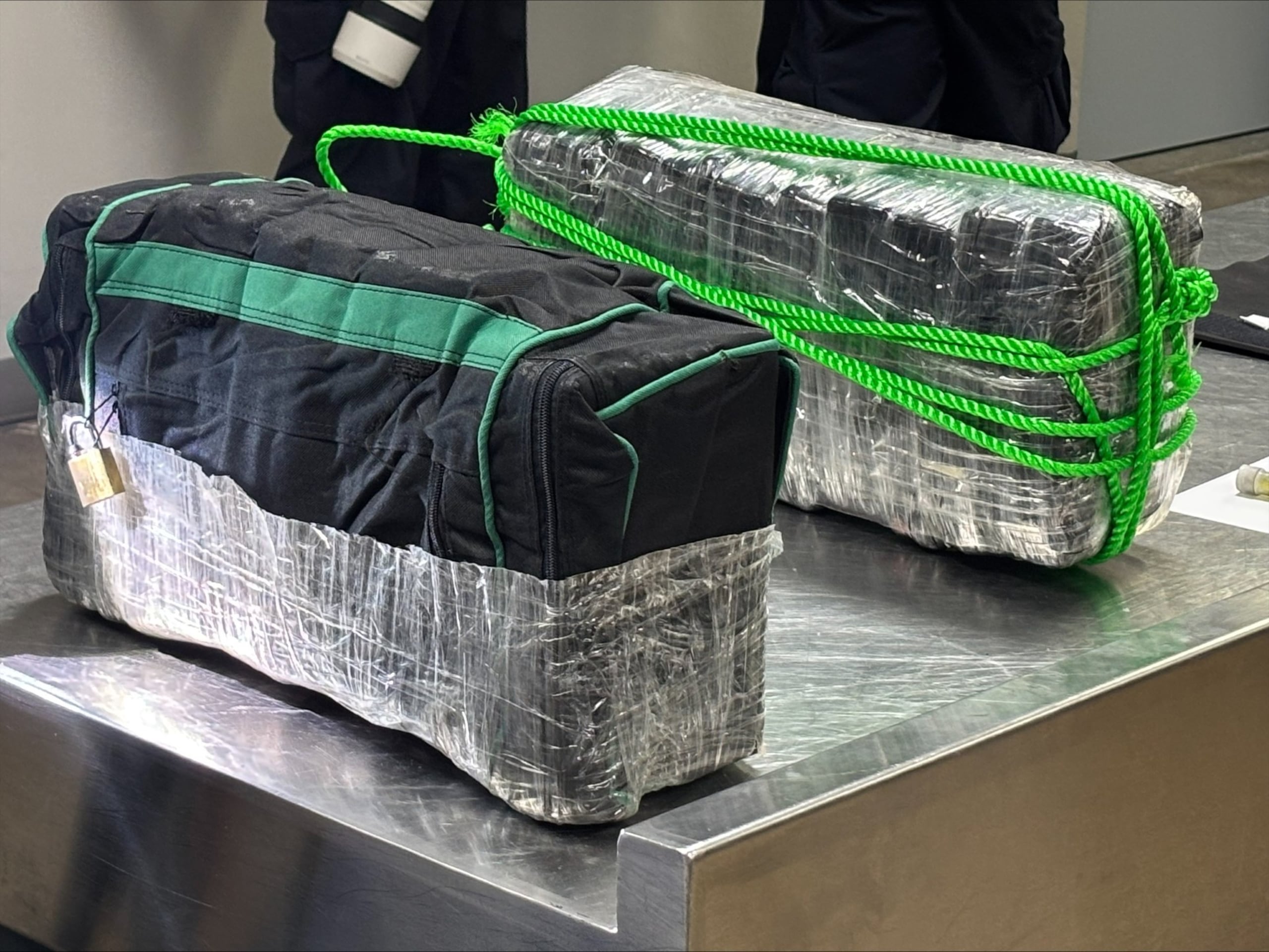 Oficiales de Aduanas y Protección Fronteriza de Estados Unidos incautaron 23 kilos de cocaína oculta en el ferry que arribó al Muelle Panamericano Este de San Juan.