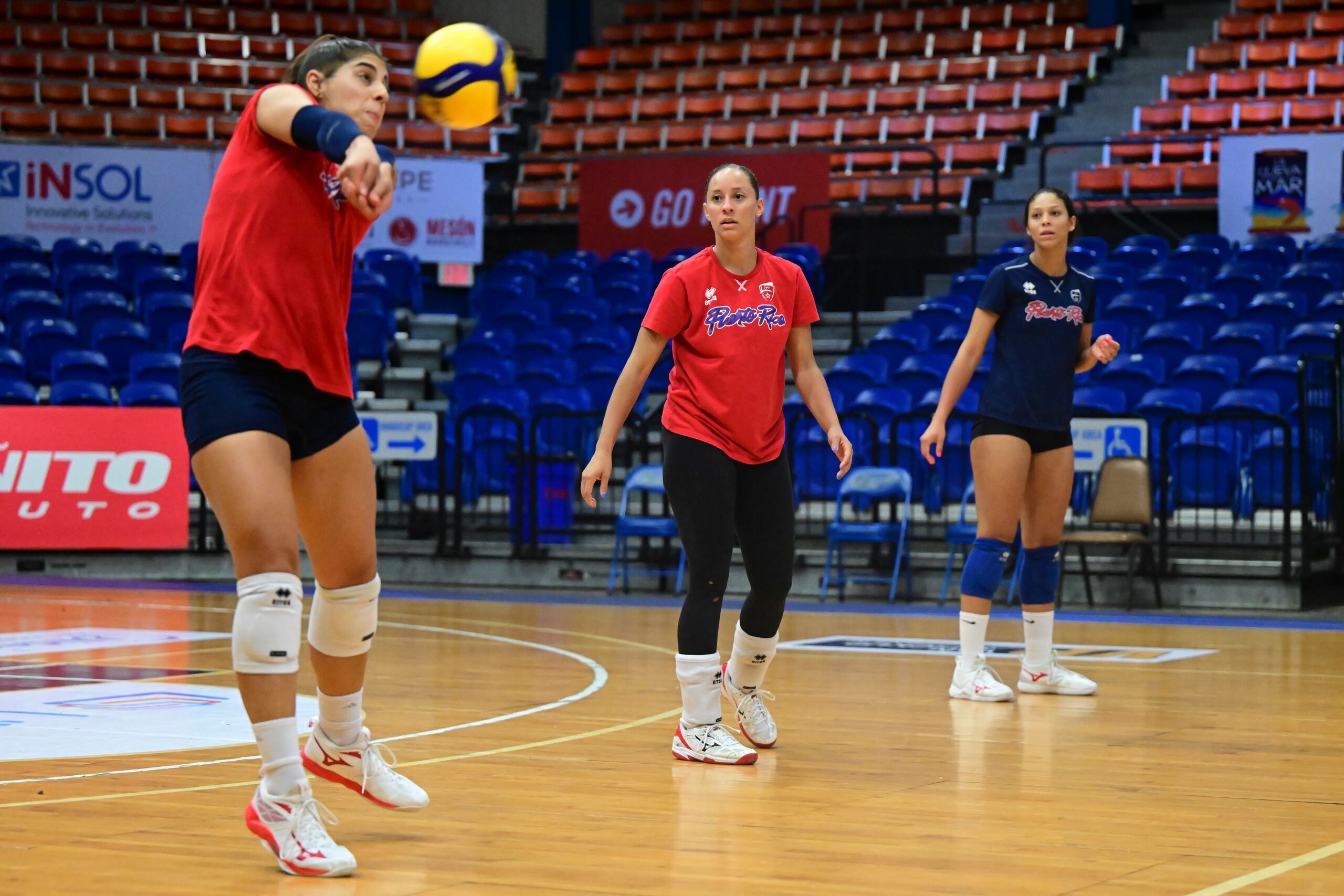 En el orden acostumbrado, Paola Santiago, Shara Venegas y Alondra Vázquez regresan con la Selección para el preolímpico en Tokio, que inicia este sábado.