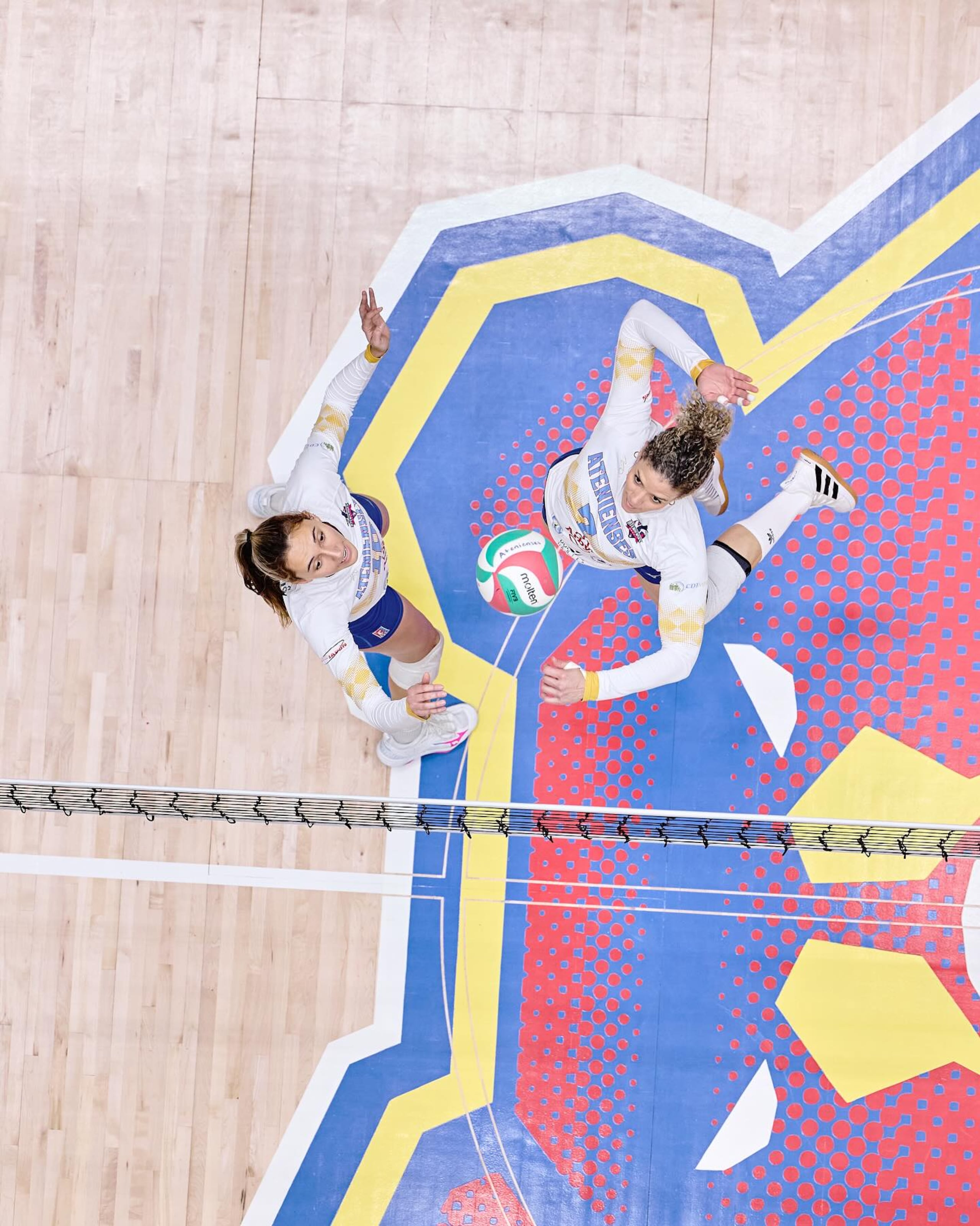 Las Atenienses de Manatí (14-10) finalizaron su serie regular con una victoria en tres parciales ante las Valencianas de Juncos.