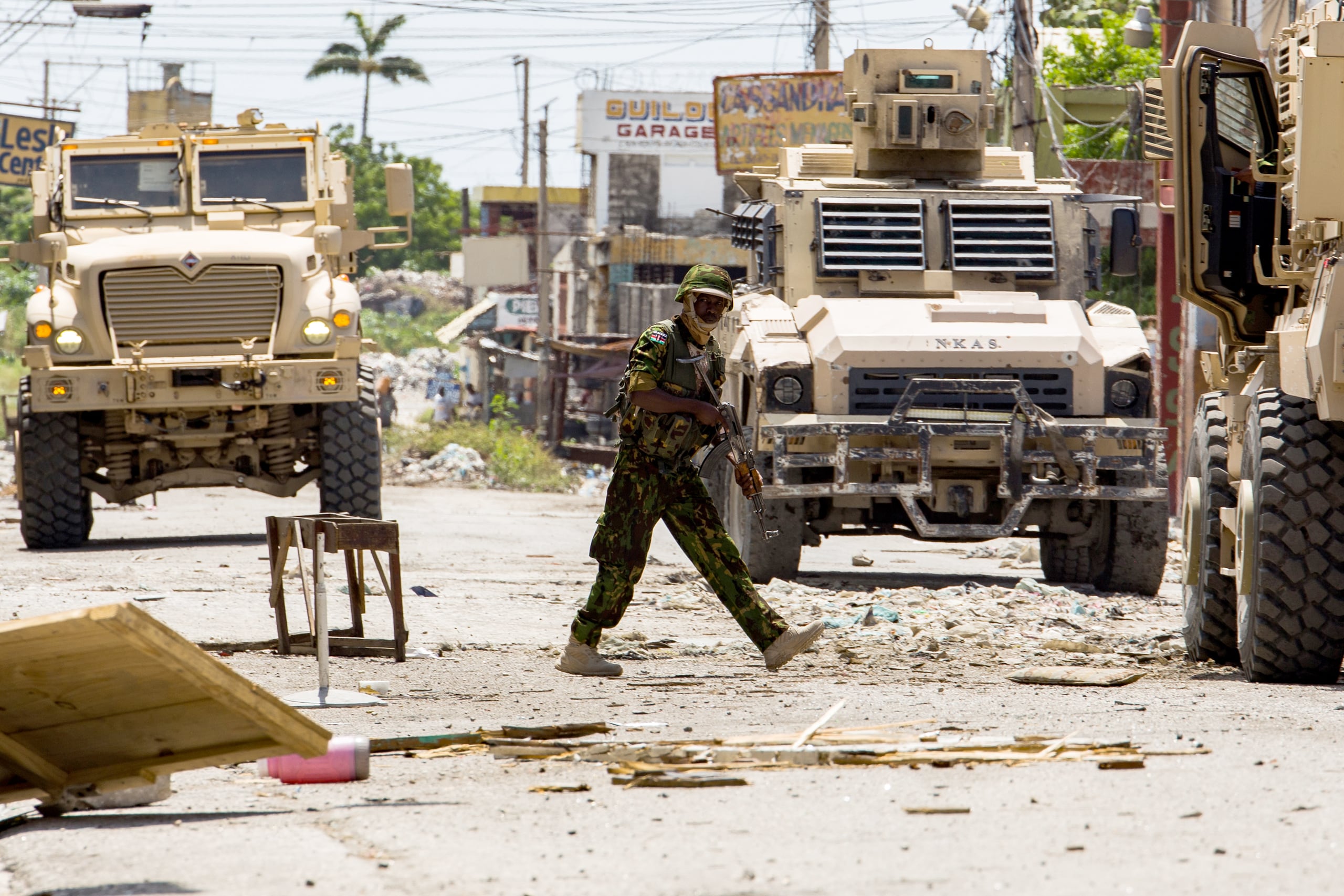 Más de veinte mujeres que estuvieron secuestradas varios días y que fueron violadas por miembros de las bandas armadas, fueron liberadas por la policía haitiana.