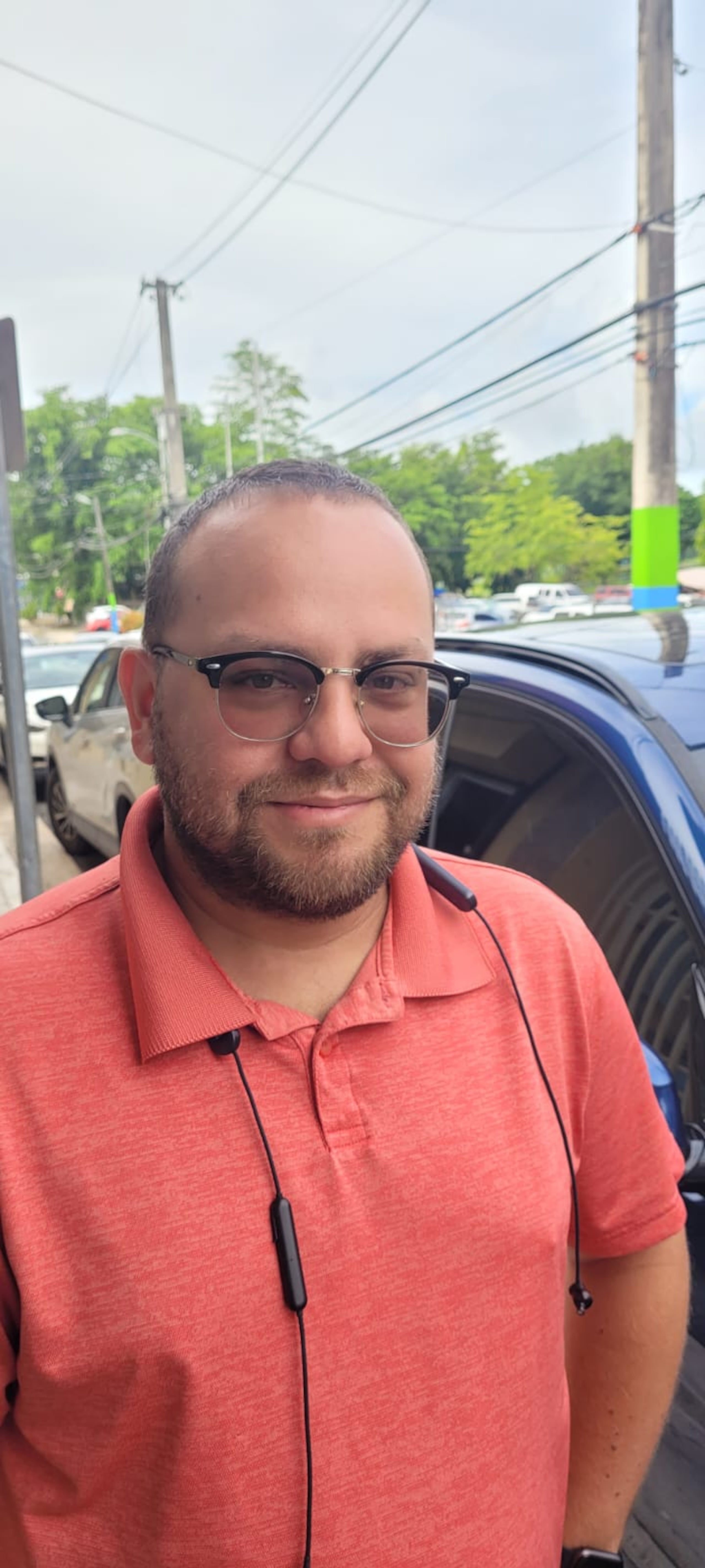 Eliel Delgado, comerciante y vecino del casco urbano Trujillo Alto.