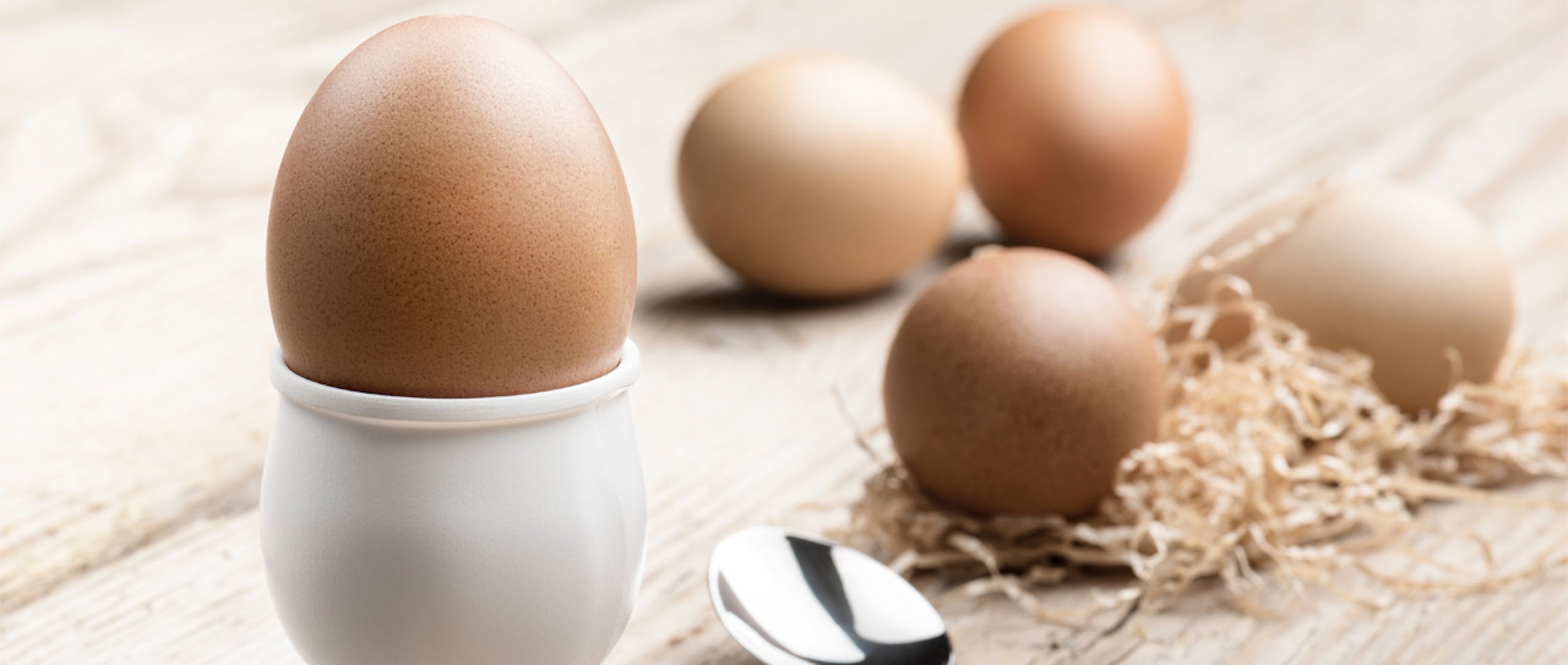 Aunque existan mitos sobre el consumo de huevo diario y cómo este puede afectar los niveles de colesterol, consumirlo no es nocivo, a menos que se ingieran de cinco a seis huevos al día. (Enrico Mantegazza / Unsplash)
